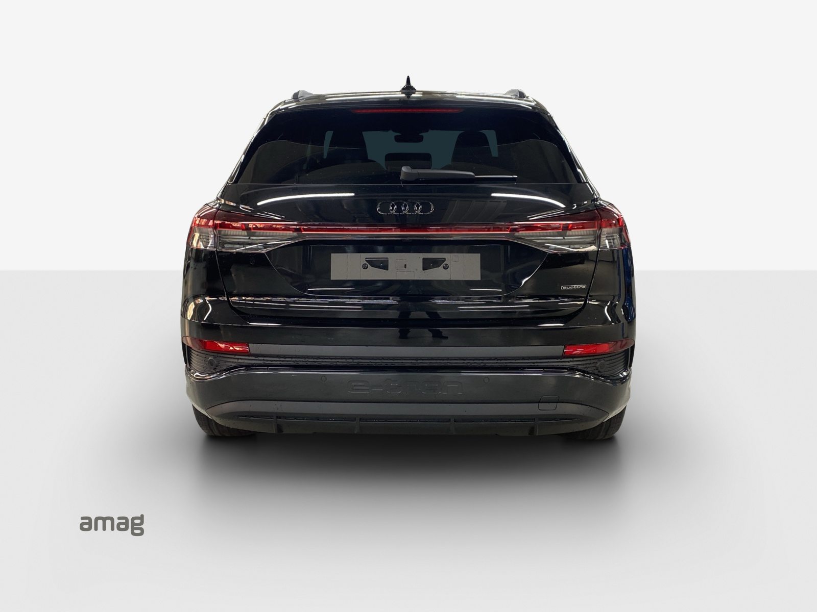 AUDI Q4 45 e-tron quattro Attraction, Électrique, Véhicule neuf pré-immatriculé, Automatique - 4