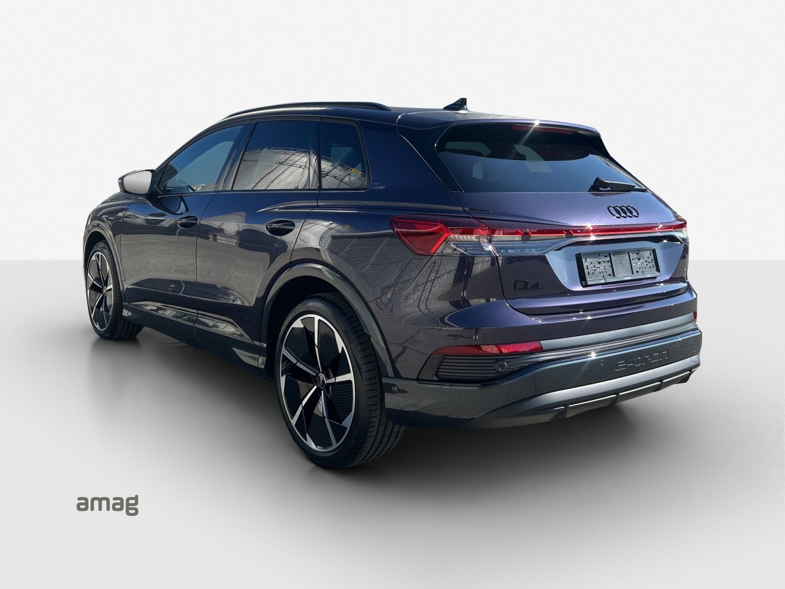 AUDI Q4 45 e-tron quattro Edition Swiss-Ski, Electric, New car, Automatic - 3