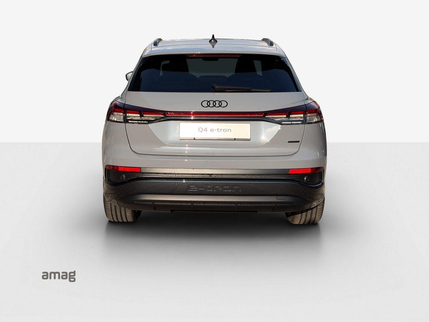 AUDI Q4 45 e-tron quattro Edition Swiss-Ski, Elettrica, Auto nuove, Automatico - 4