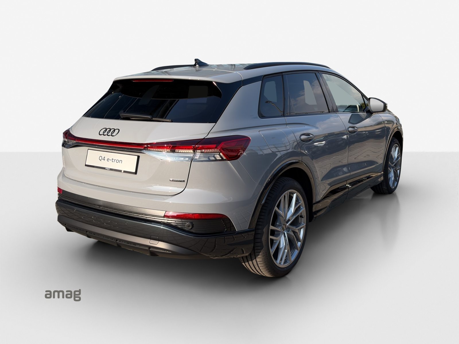 AUDI Q4 45 e-tron quattro Edition Swiss-Ski, Elettrica, Auto nuove, Automatico - 5