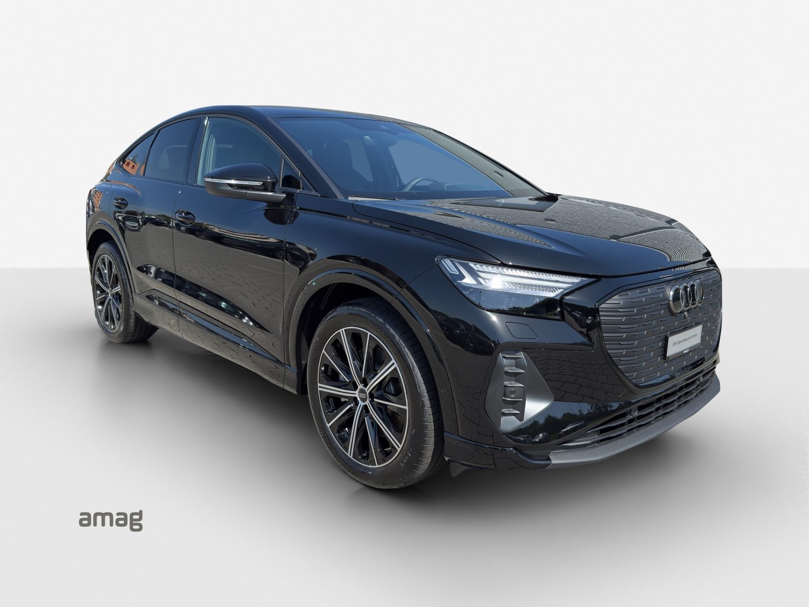 AUDI Q4 SB 45 e-tron quattro Attraction, Elektro, Neuwagen, Automatik - 6