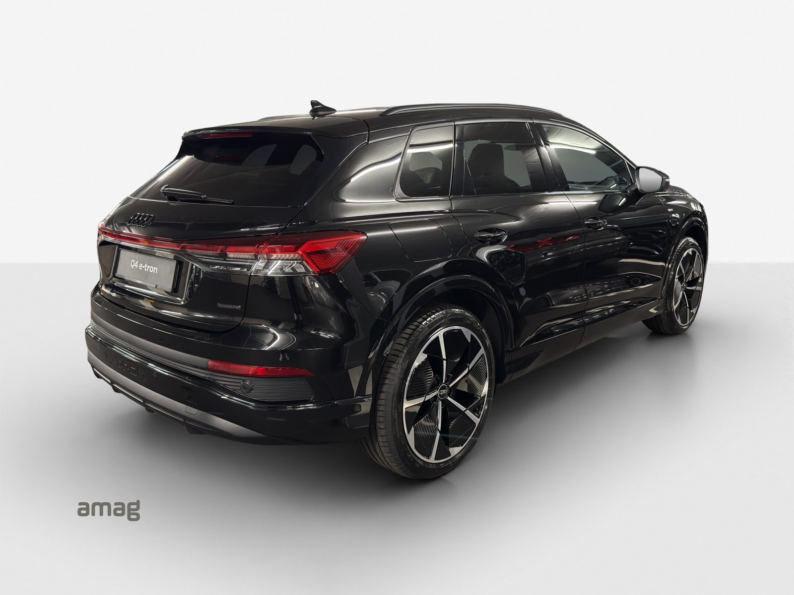 AUDI Q4 45 e-tron quattro Attraction, Elettrica, Auto nuove, Automatico - 5