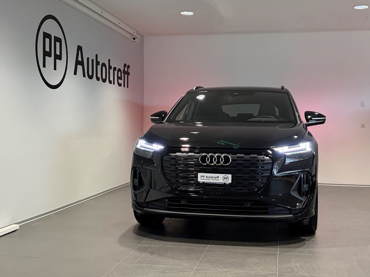 AUDI Q4 45 e-tron quattro Edition Swiss-Ski