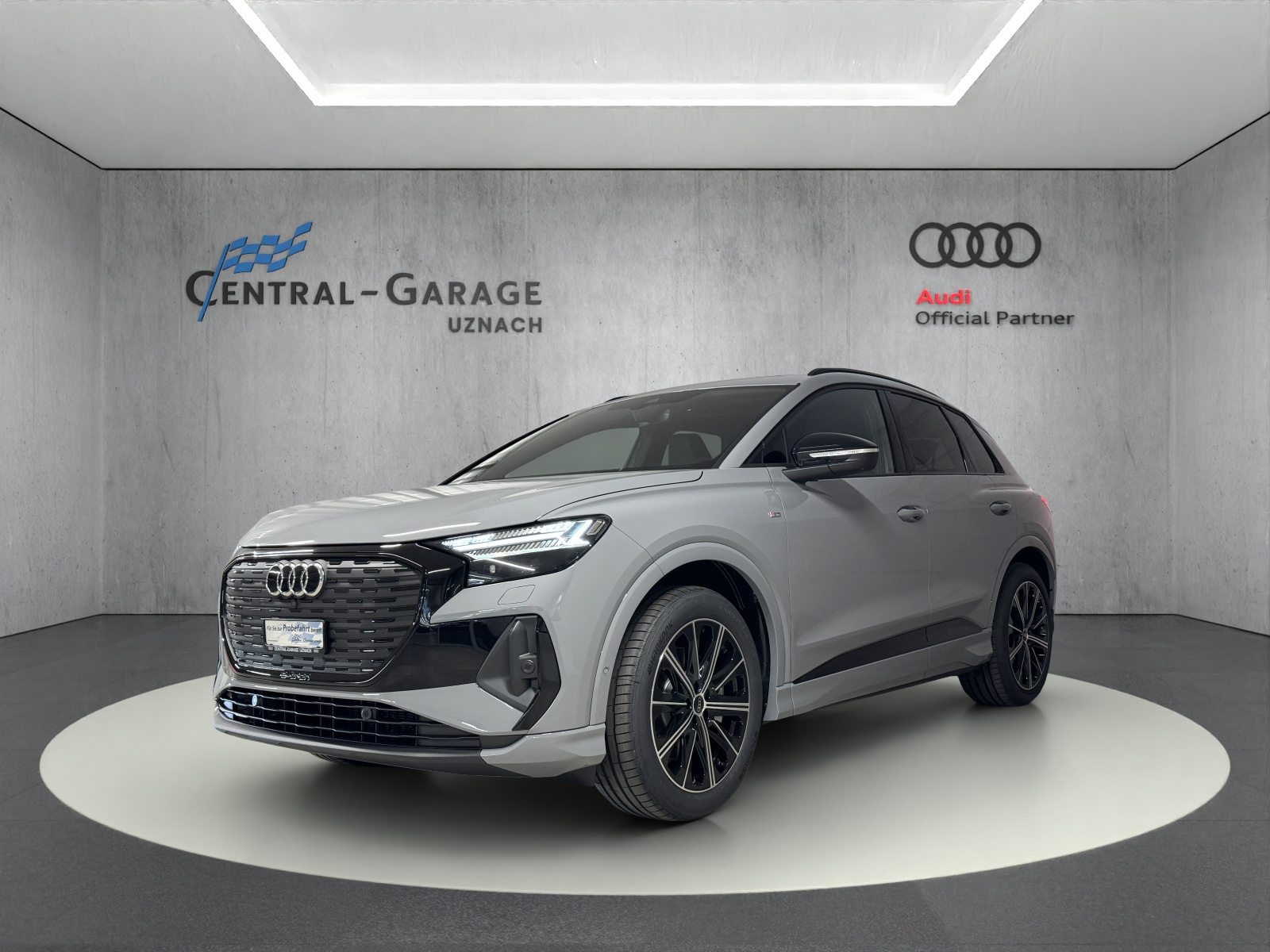 AUDI Q4 45 e-tron quattro Edition Swiss-Ski