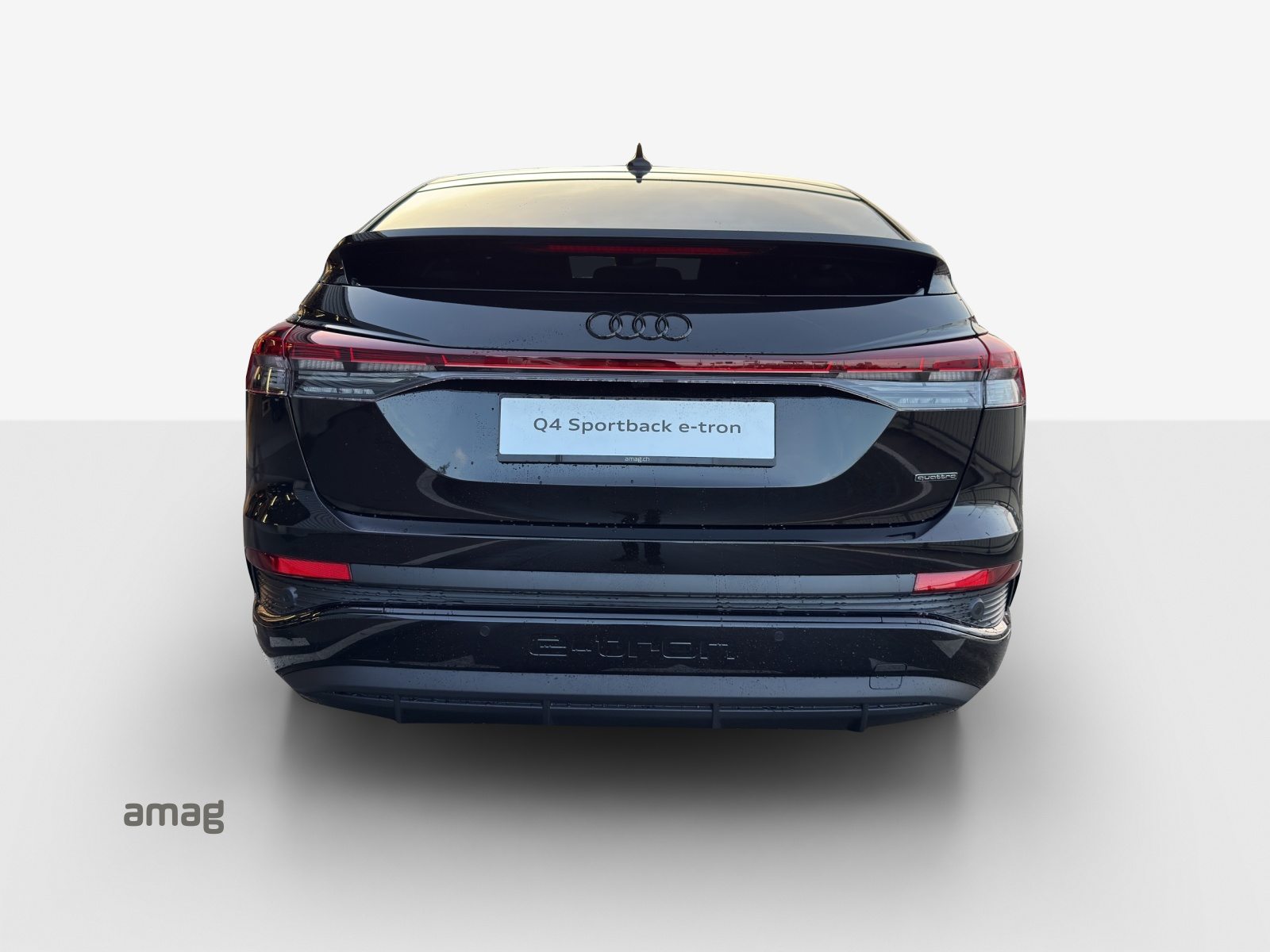 AUDI Q4 SB 45 e-tron quattro Edition Swiss-Ski, Électrique, Voiture nouvelle, Automatique - 4