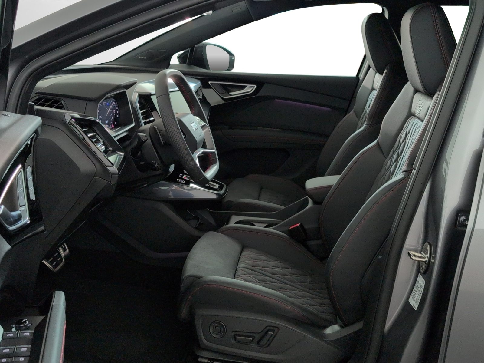 AUDI Q4 45 e-tron quattro Edition Swiss-Ski, Électrique, Voiture nouvelle, Automatique - 6