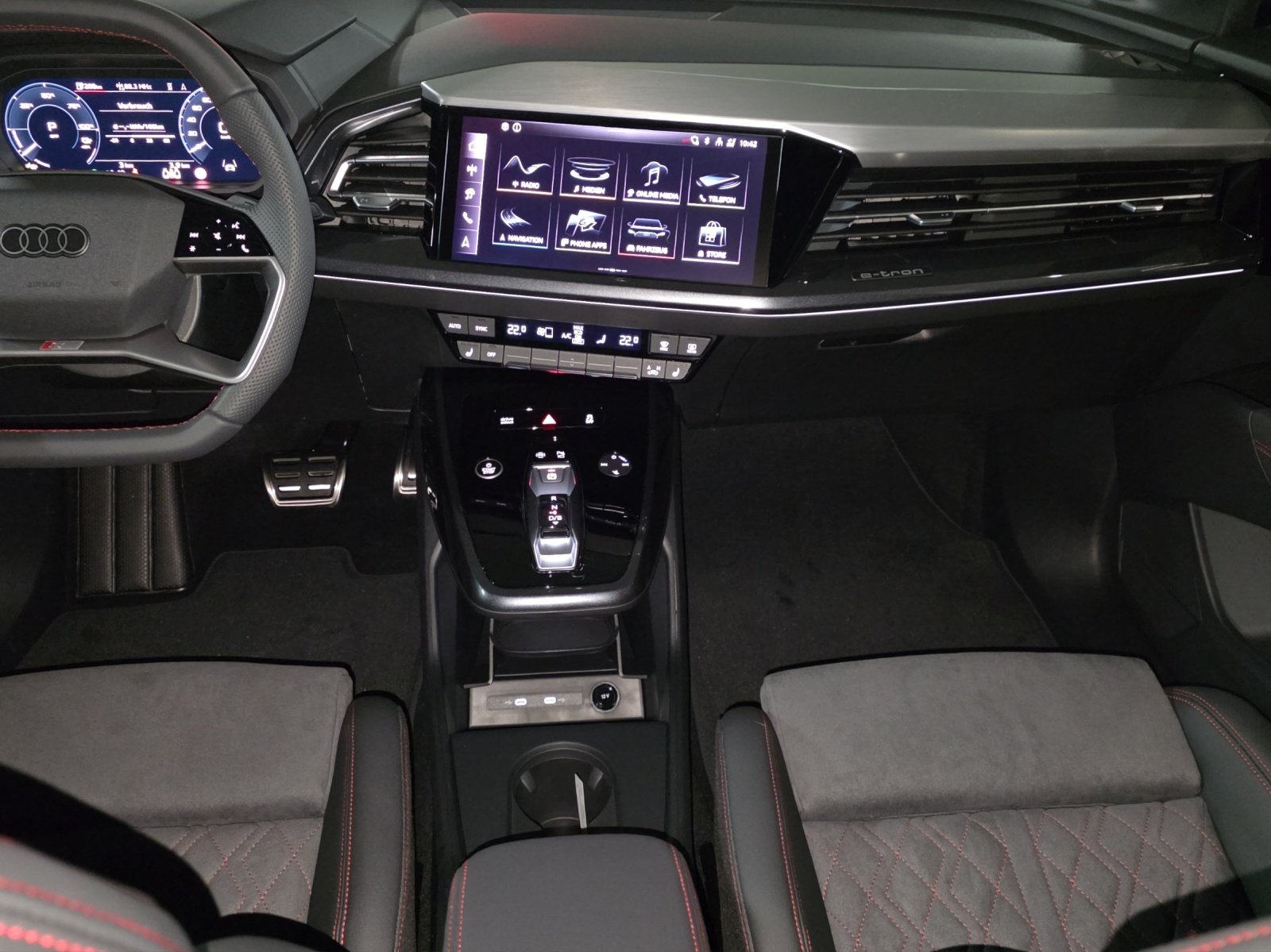 AUDI Q4 e-tron 45 quattro, Electric, New car, Automatic - 7