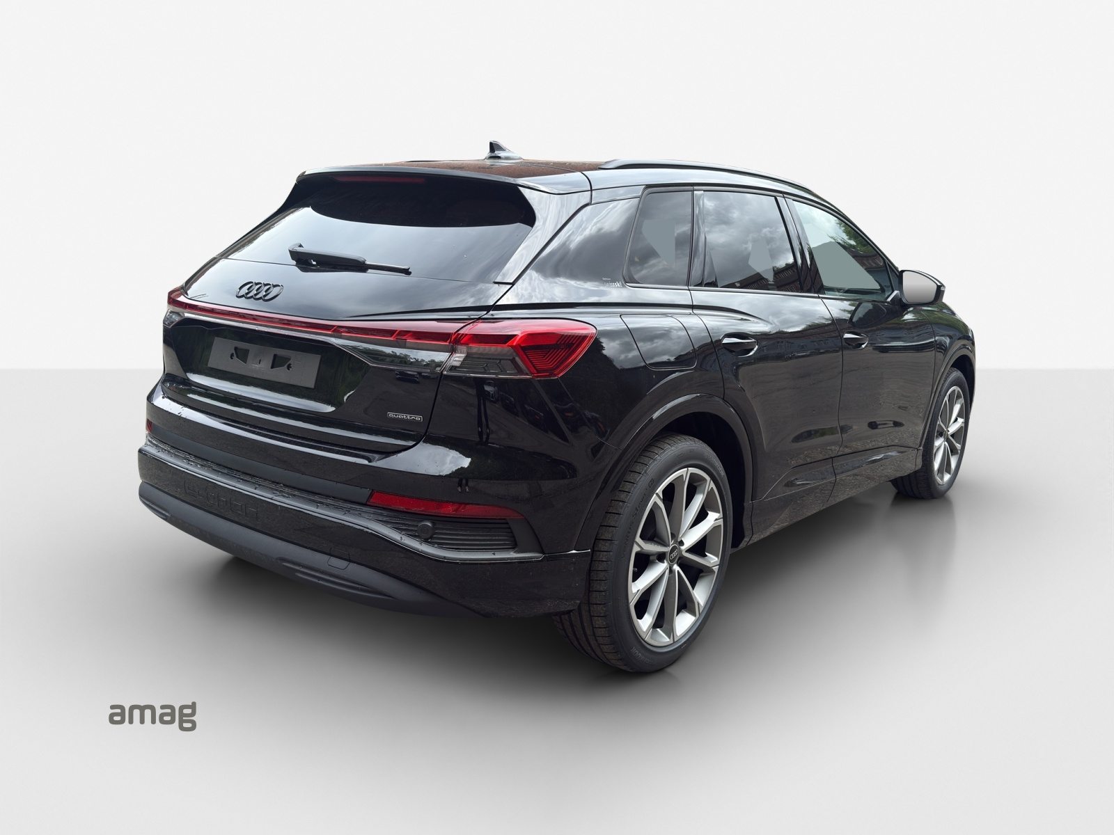 AUDI Q4 45 e-tron quattro Edition Swiss-Ski, Electric, New car, Automatic - 5