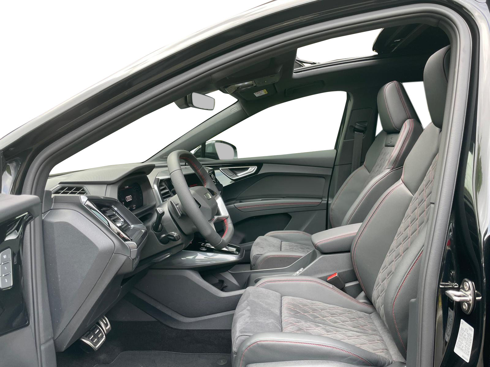 AUDI Q4 45 e-tron quattro Edition Swiss-Ski, Électrique, Voiture nouvelle, Automatique - 5