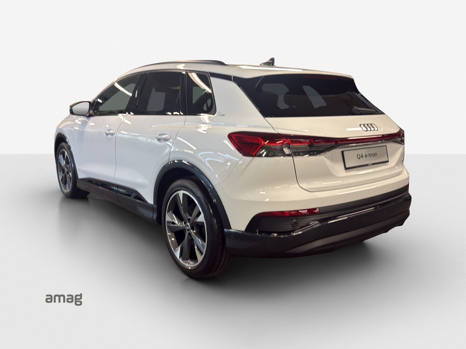AUDI Q4 45 e-tron quattro Edition Swiss-Ski, Electric, New car, Automatic - 3