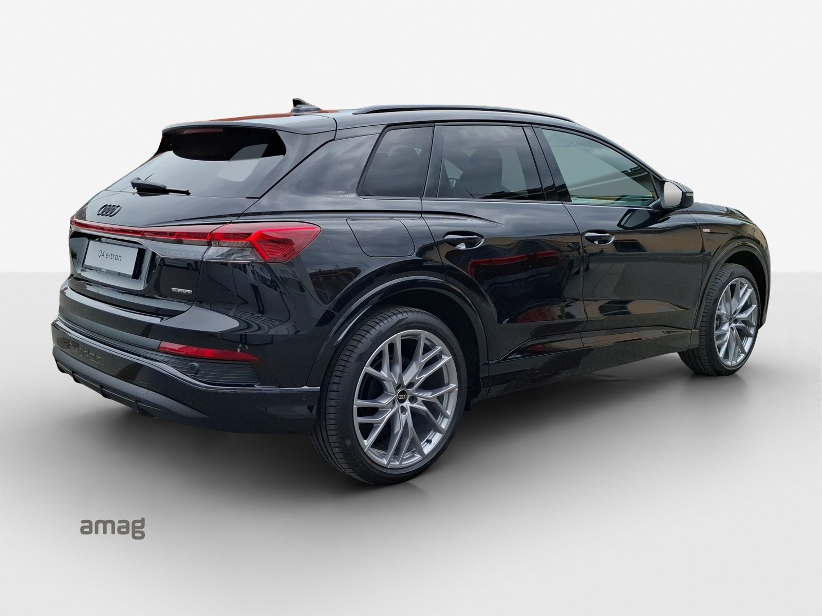 AUDI Q4 45 e-tron quattro Edition Swiss-Ski, Électrique, Voiture nouvelle, Automatique - 5