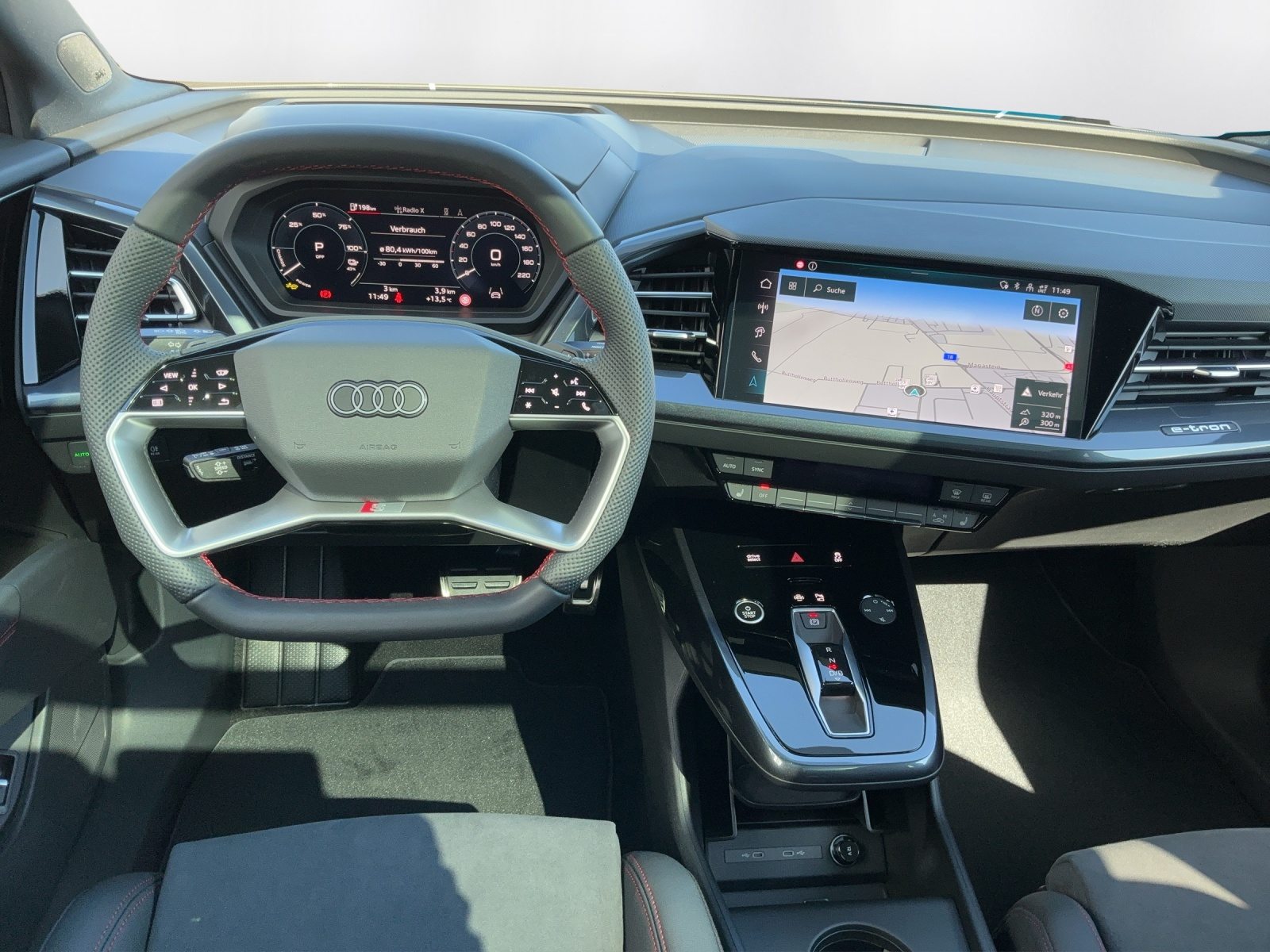 AUDI Q4 45 e-tron quattro Edition Swiss-Ski, Elektro, Neuwagen, Automatik - 7