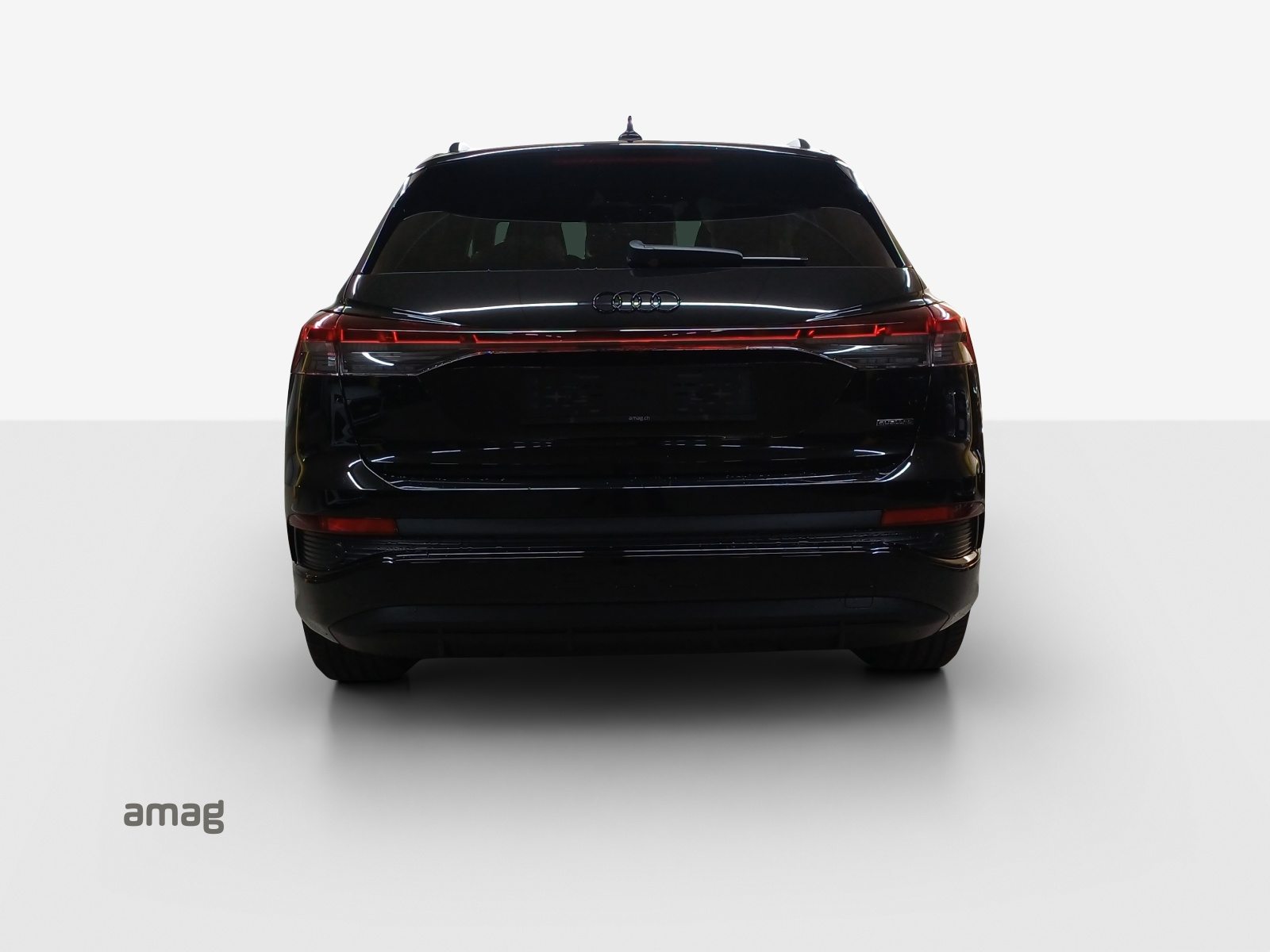 AUDI Q4 45 e-tron quattro Attraction, Elektro, Neuwagen, Automatik - 4