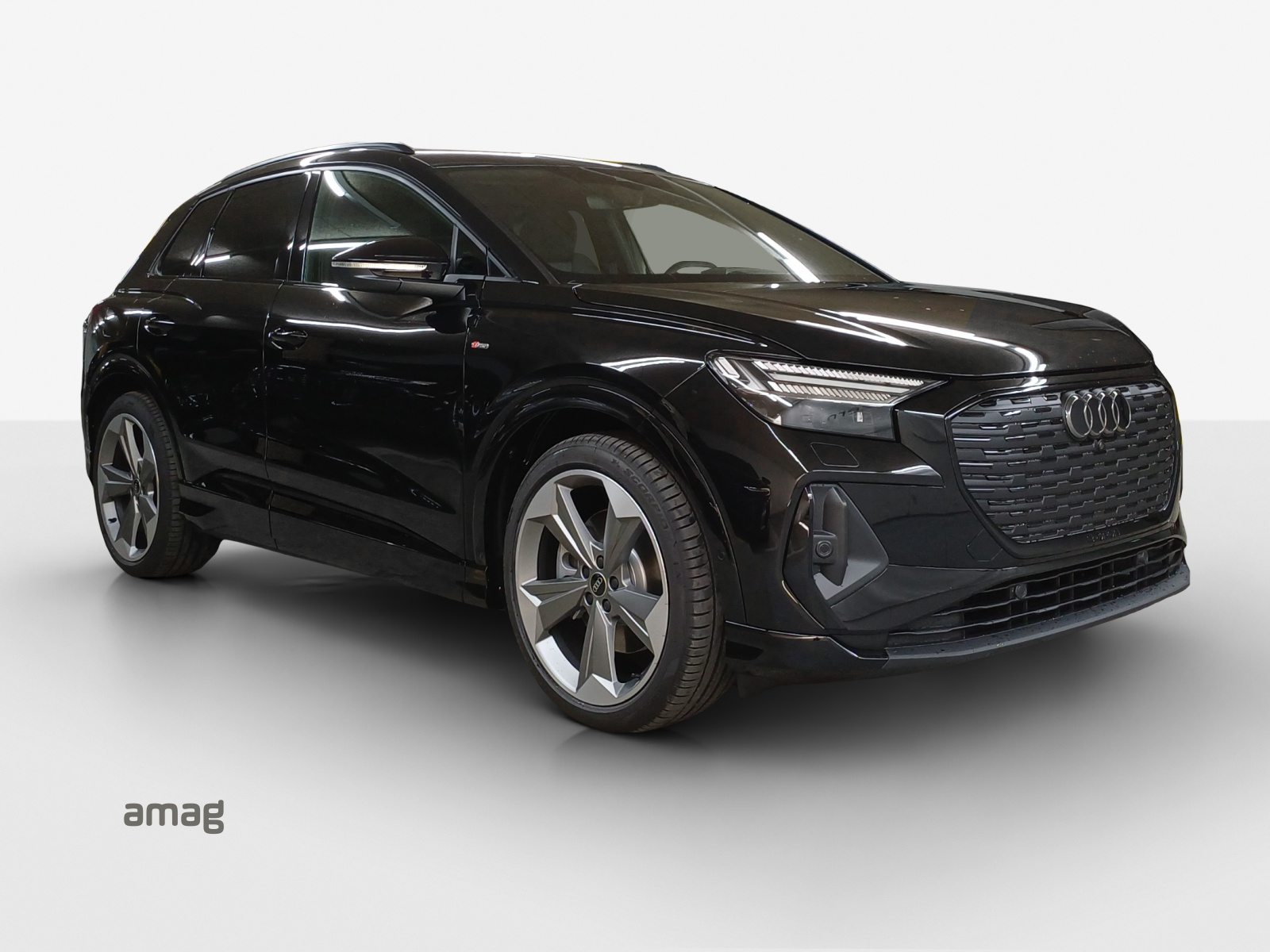 AUDI Q4 45 e-tron quattro Attraction, Elektro, Neuwagen, Automatik - 6