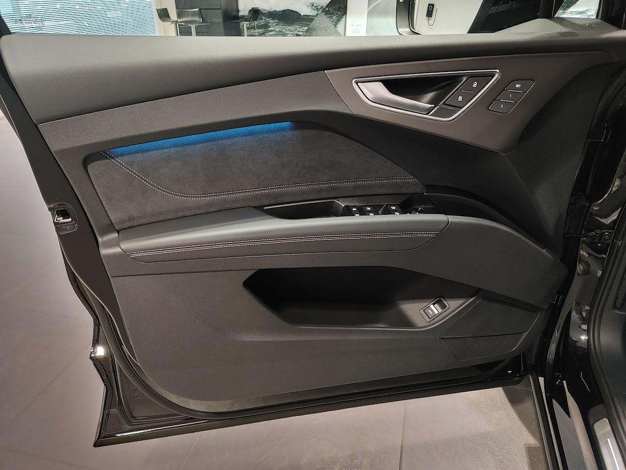 AUDI Q4 SUV e-tron quattro performance, Electric, New car, Automatic - 3