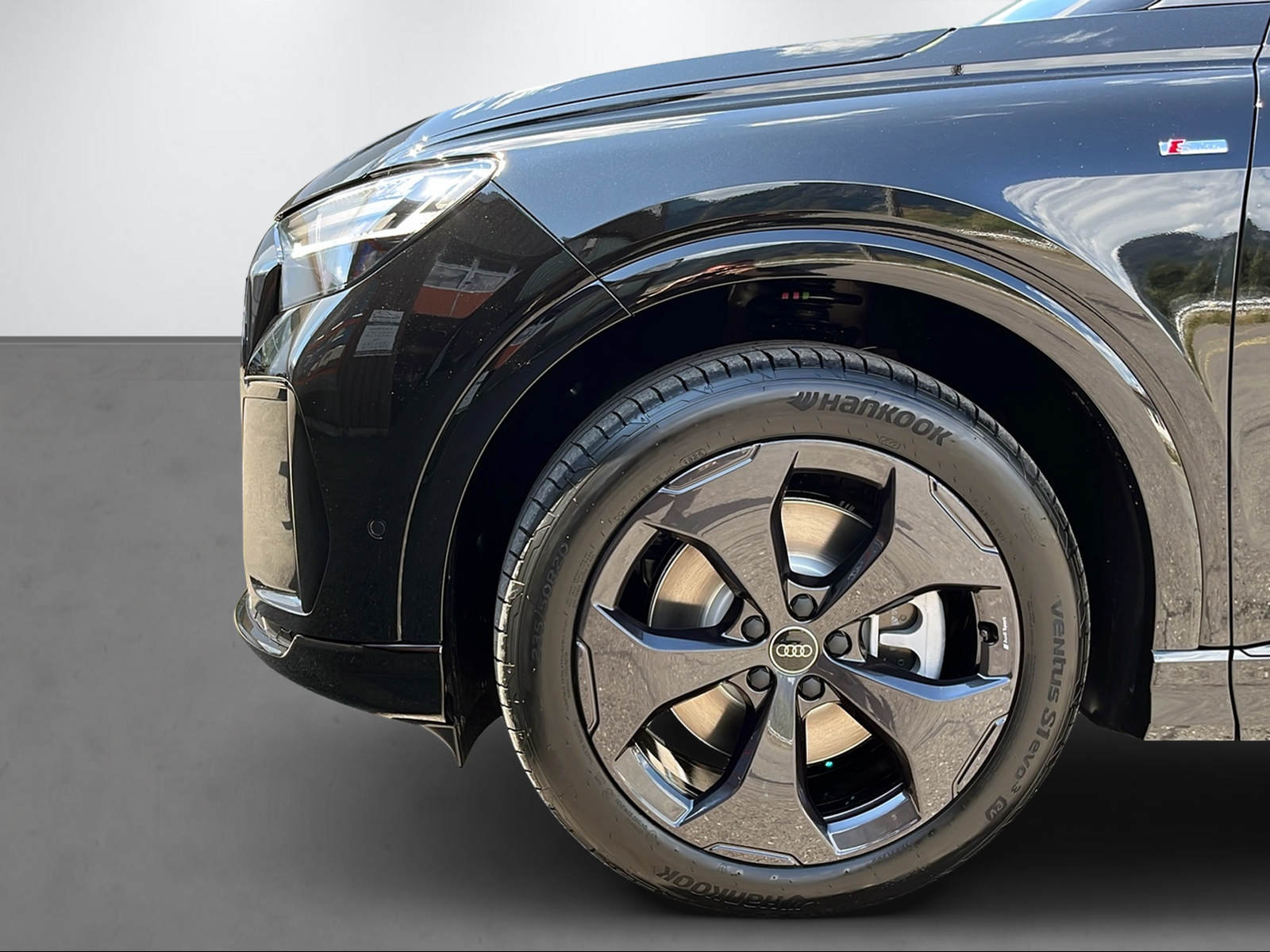 AUDI Q4 SUV e-tron quattro perform 340PS/250kW, Électrique, Voiture nouvelle - 5