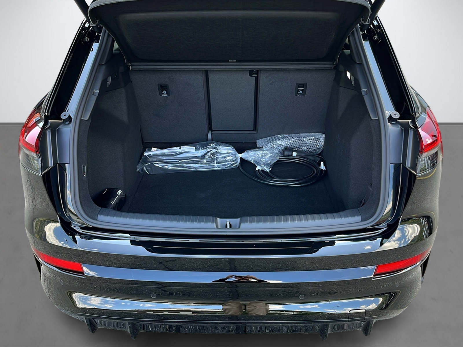 AUDI Q4 SUV e-tron quattro perform 340PS/250kW, Électrique, Voiture nouvelle - 7