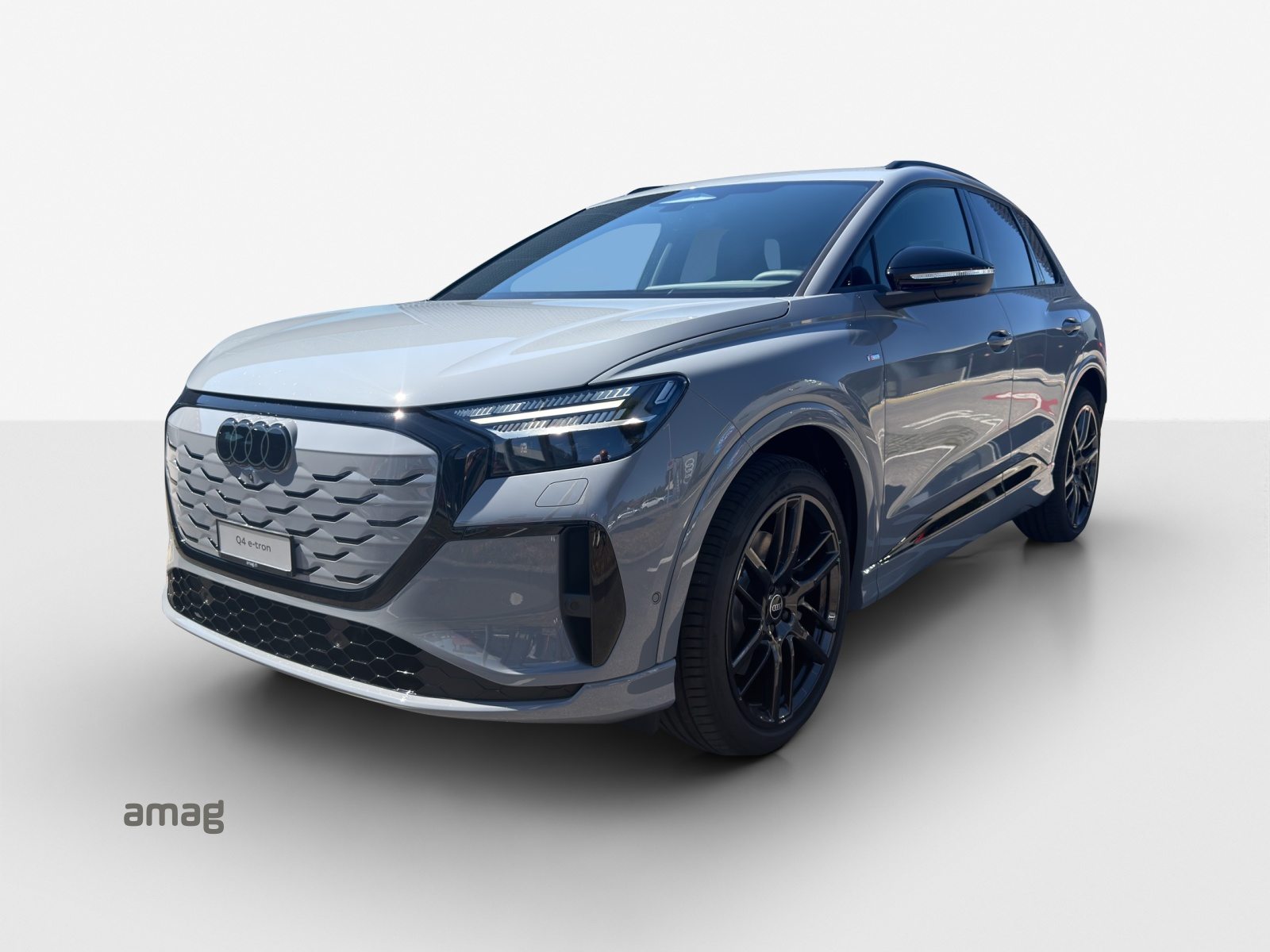 AUDI Q4 SUV e-tron quattro performance Edition Swiss-Ski