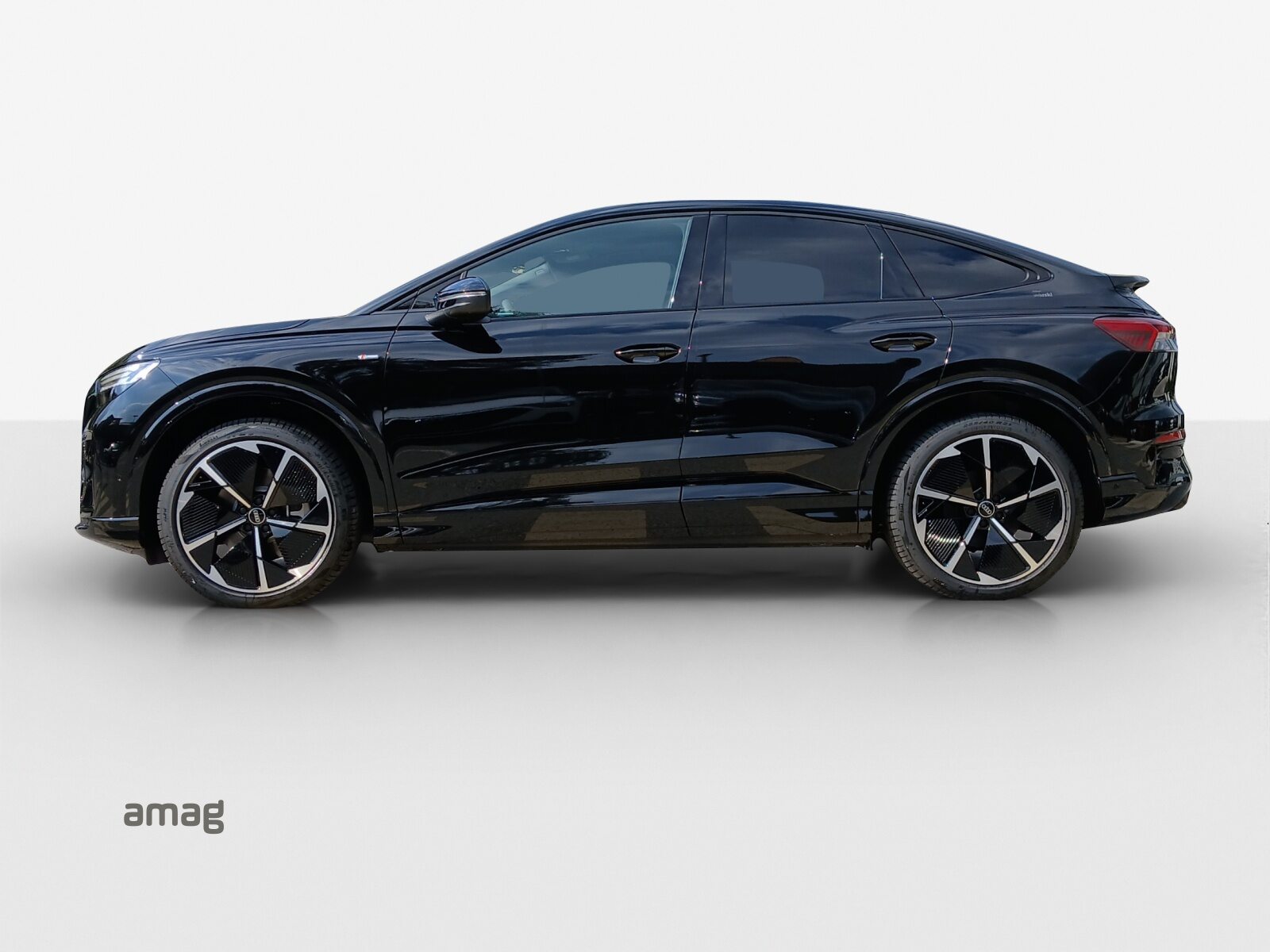 AUDI Q4 Sportback e-tron quattro performance Edition Swiss-Ski, Electric, New car, Automatic - 2