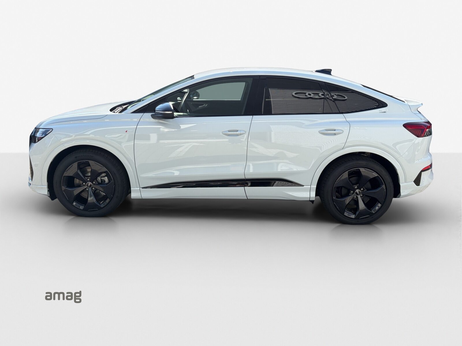 AUDI Q4 Sportback e-tron quattro performance Edition Swiss-Ski, Electric, New car, Automatic - 2