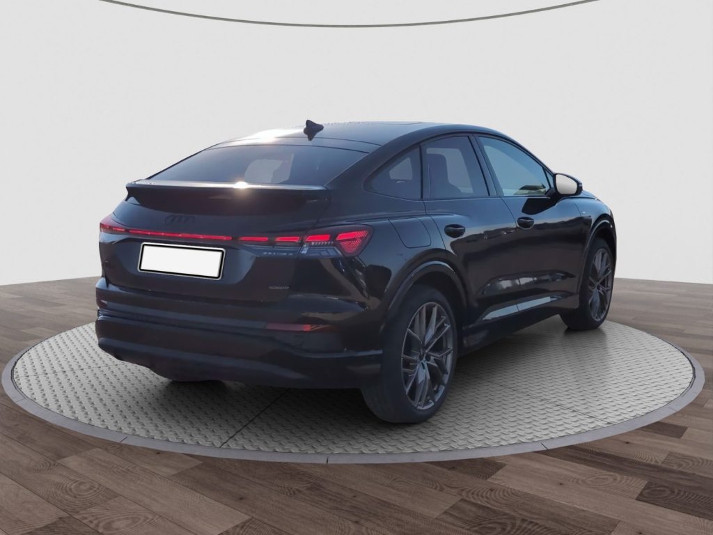 AUDI Q4 e-tron 45 Attraction quattro Pano / SONOS / HUD / AHK, Elektro, Neuwagen, Automatik - 5