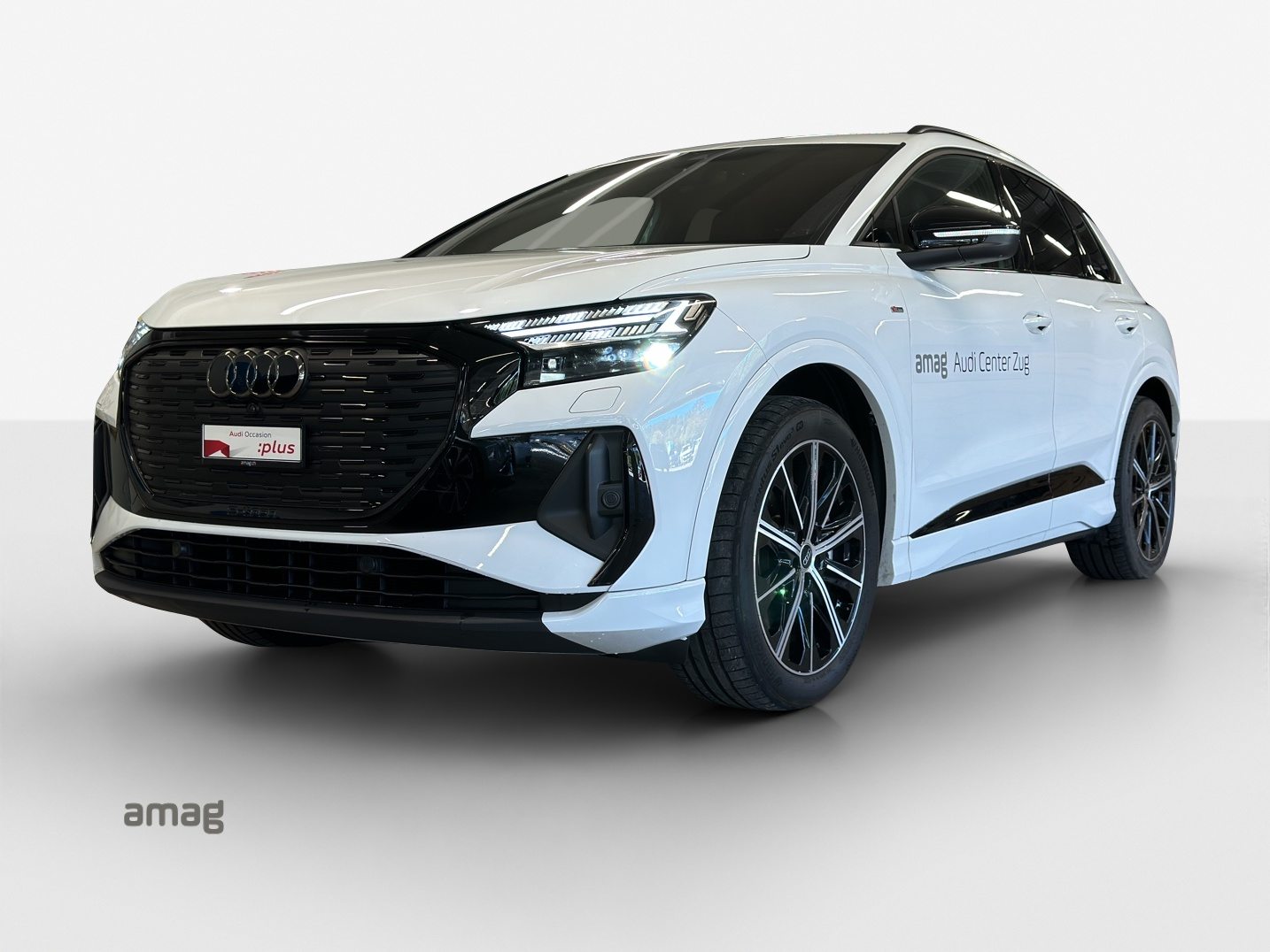 AUDI Q4 55 e-tron quattro