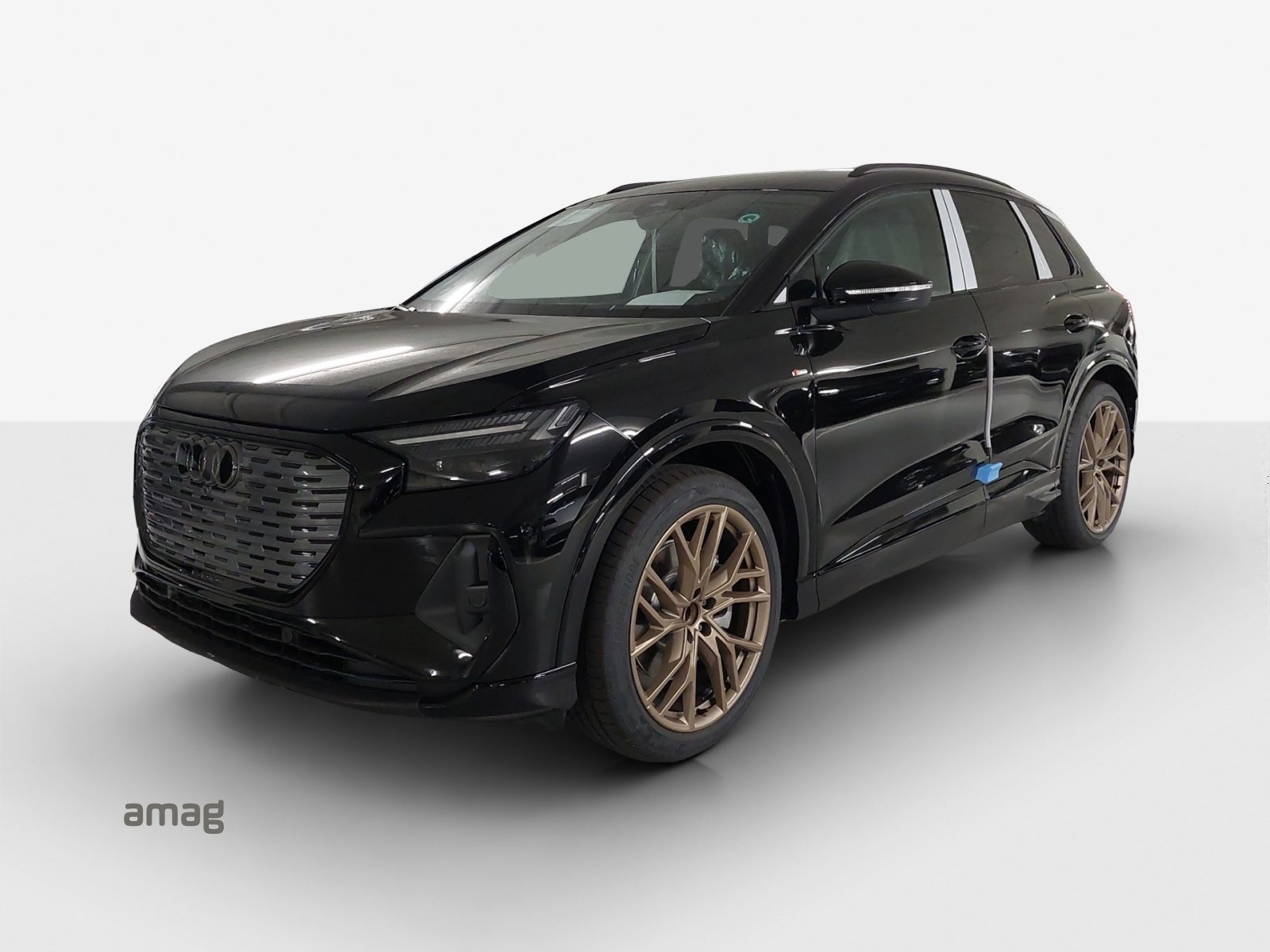 AUDI Q4 45 e-tron