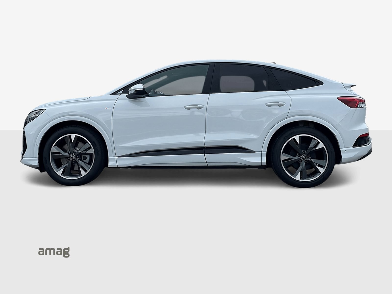 AUDI Q4 SB 50 e-tron quattro, Elektro, Occasion / Gebraucht, Automatik - 2