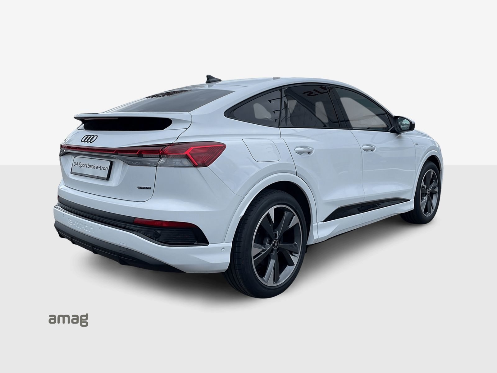 AUDI Q4 SB 50 e-tron quattro, Elektro, Occasion / Gebraucht, Automatik - 4