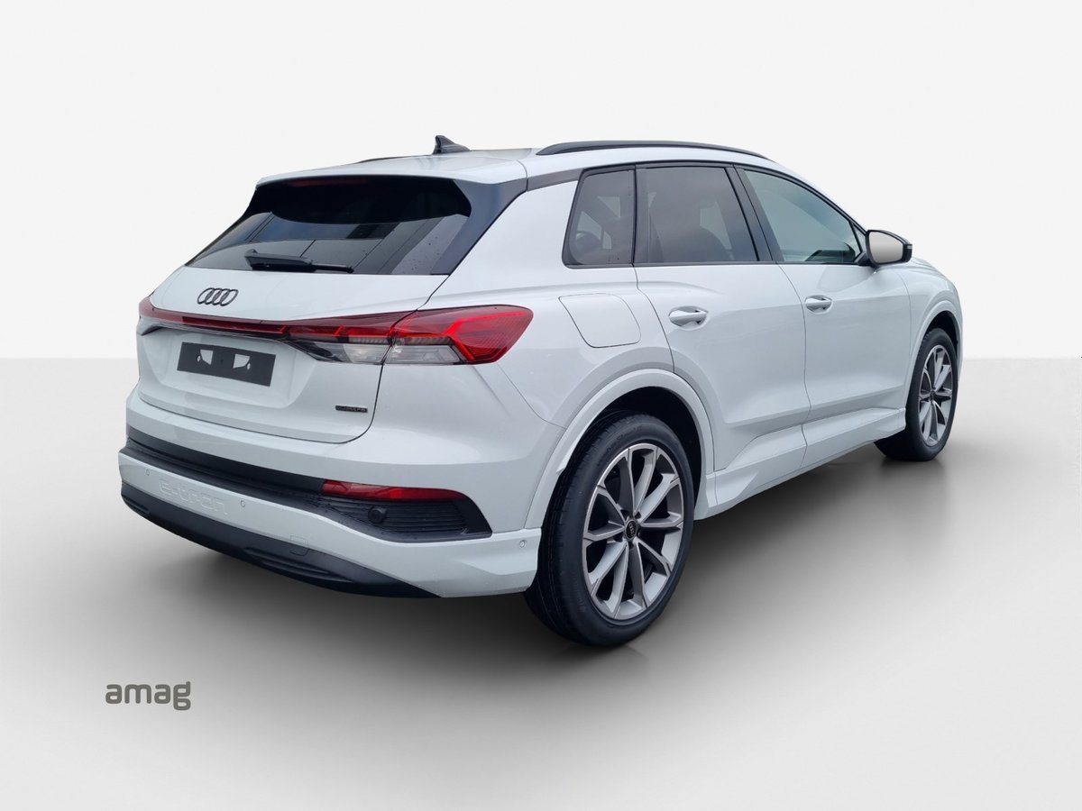 AUDI Q4 e-tron 45 Attraction quattro, Électrique, Occasion / Utilisé, Automatique - 5