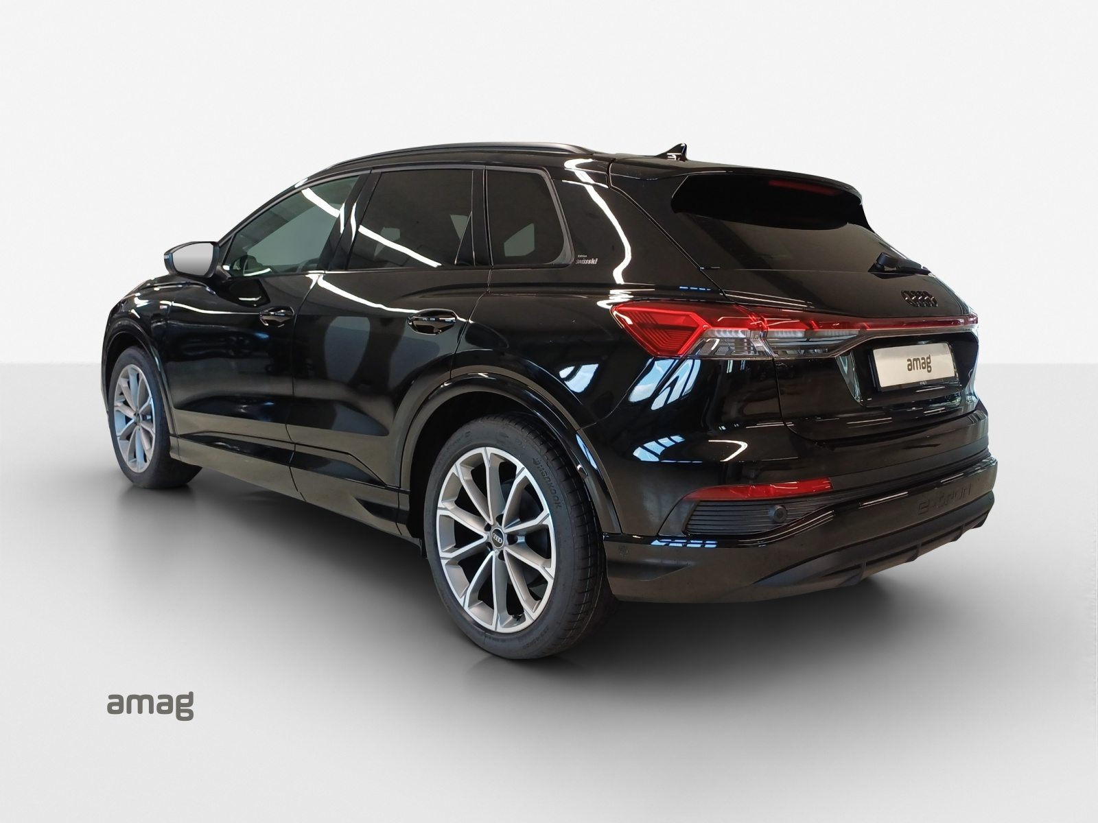 AUDI Q4 45 e-tron quattro Edition Swiss-Ski, Elettrica, Occasioni / Usate, Automatico - 3