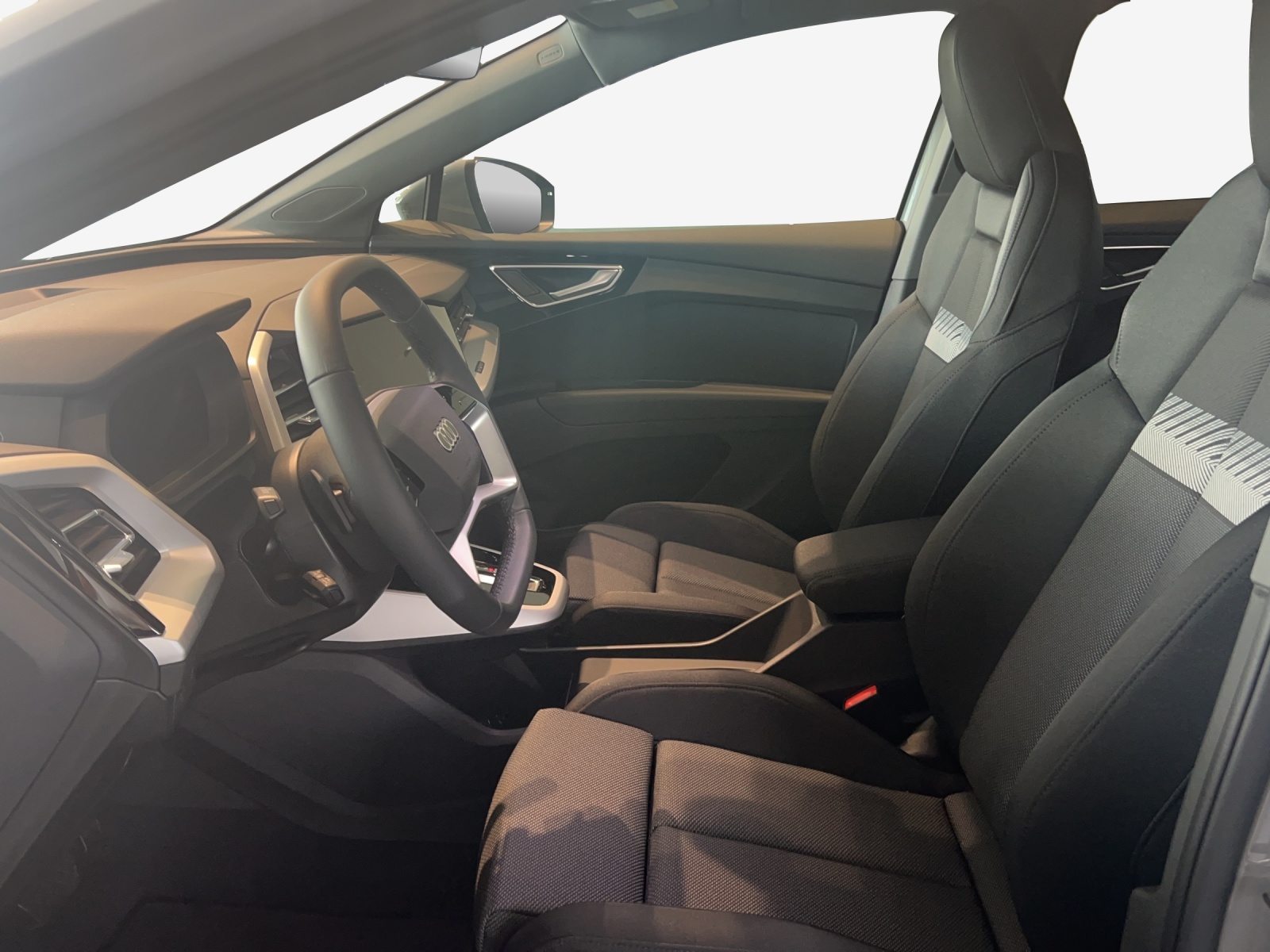 AUDI Q4 SB 45 e-tron, Electric, Second hand / Used, Automatic - 7