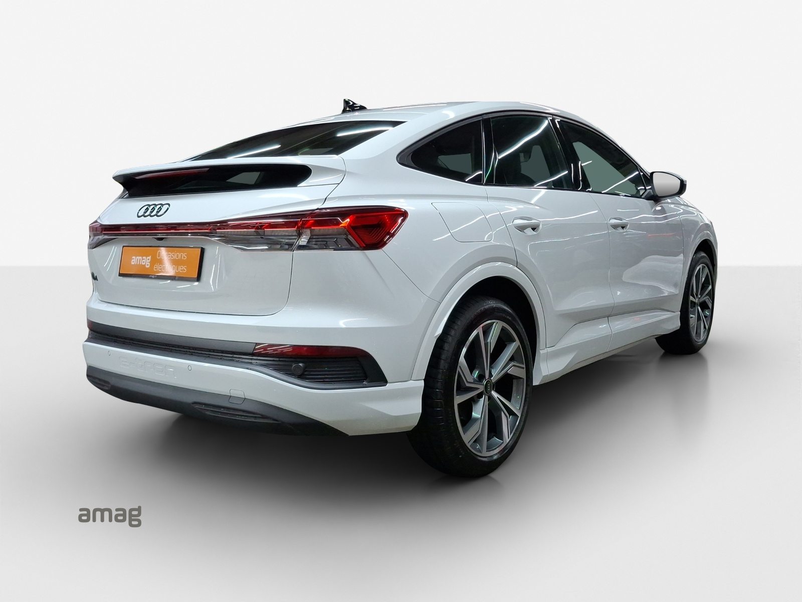 AUDI Q4 SB 40 e-tron, Électrique, Occasion / Utilisé, Automatique - 6