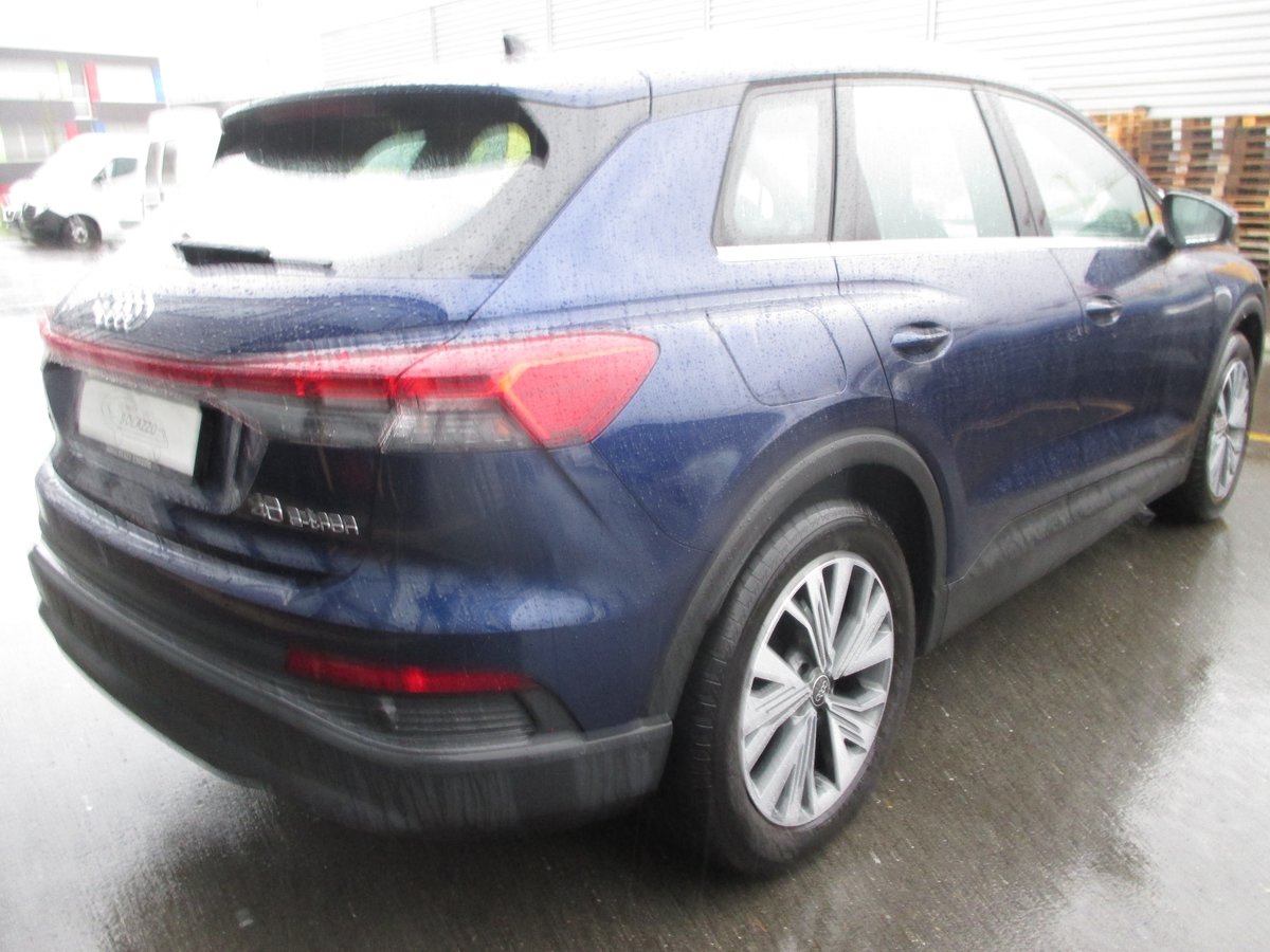 AUDI Q4 e-tron 40, Elektro, Occasion / Gebraucht, Automatik - 4