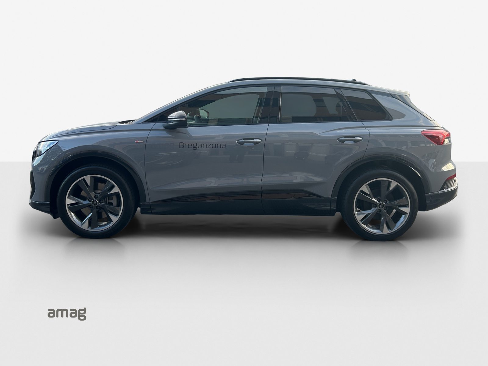 AUDI Q4 45 e-tron quattro Edition Swiss-Ski, Électrique, Occasion / Utilisé, Automatique - 2