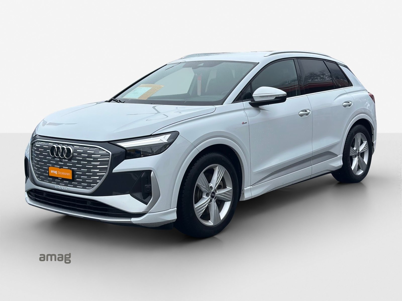 AUDI Q4 50 e-tron quattro