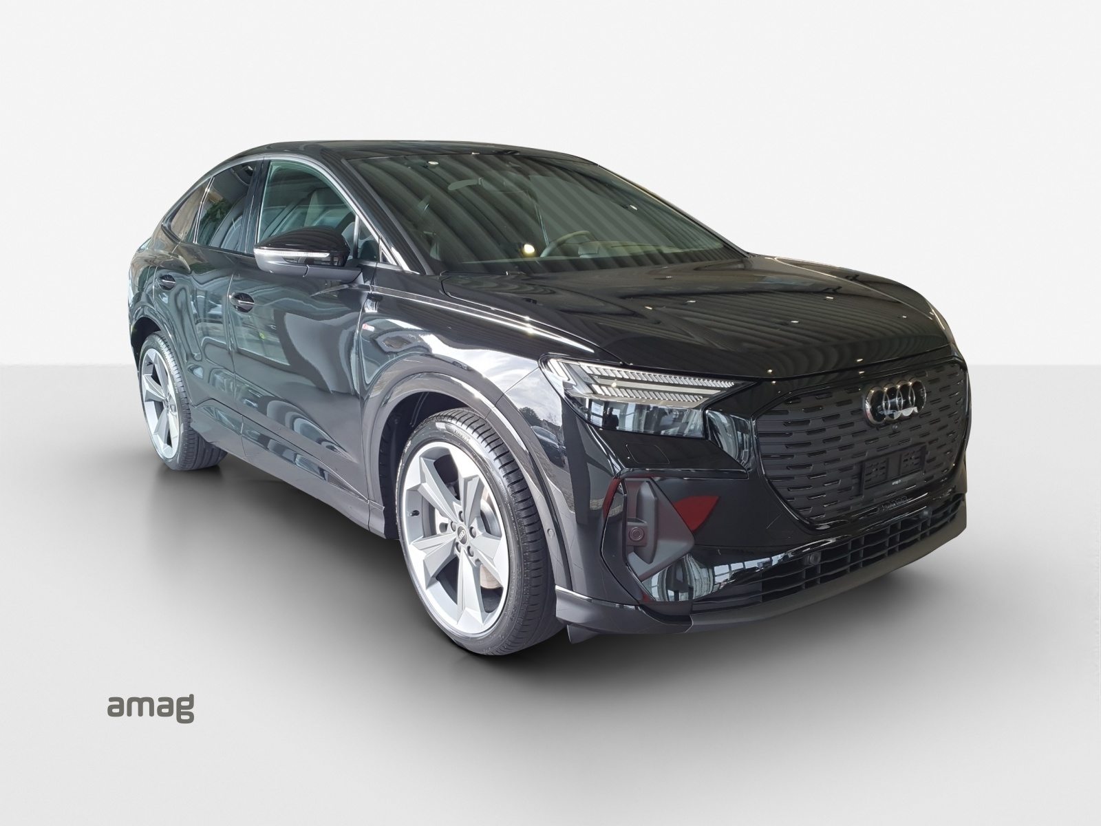 AUDI Q4 SB 45 e-tron quattro Edition Swiss-Ski, Électrique, Occasion / Utilisé, Automatique - 6