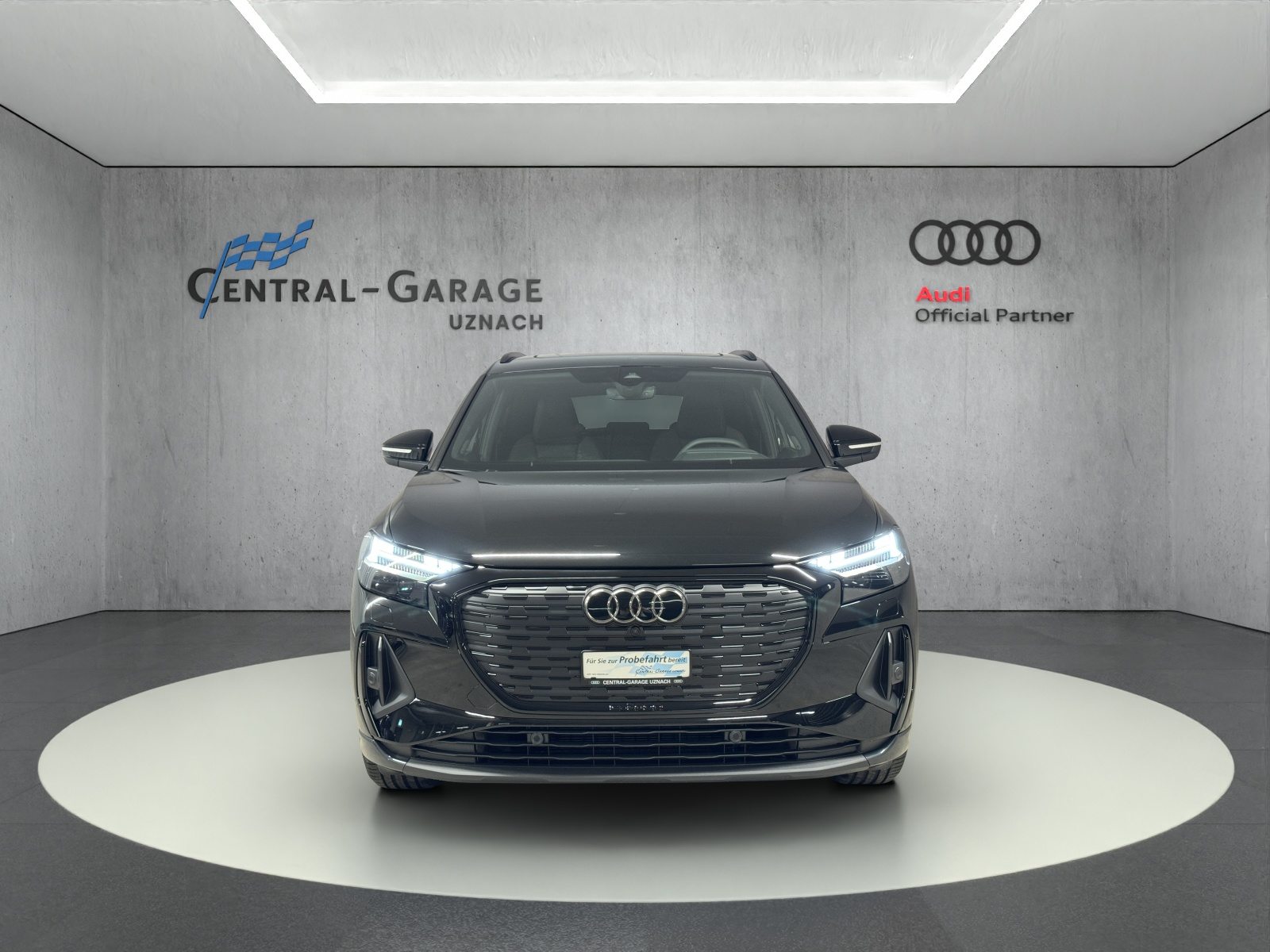 AUDI Q4 45 e-tron quattro Edition Swiss-Ski, Electric, Second hand / Used, Automatic - 3
