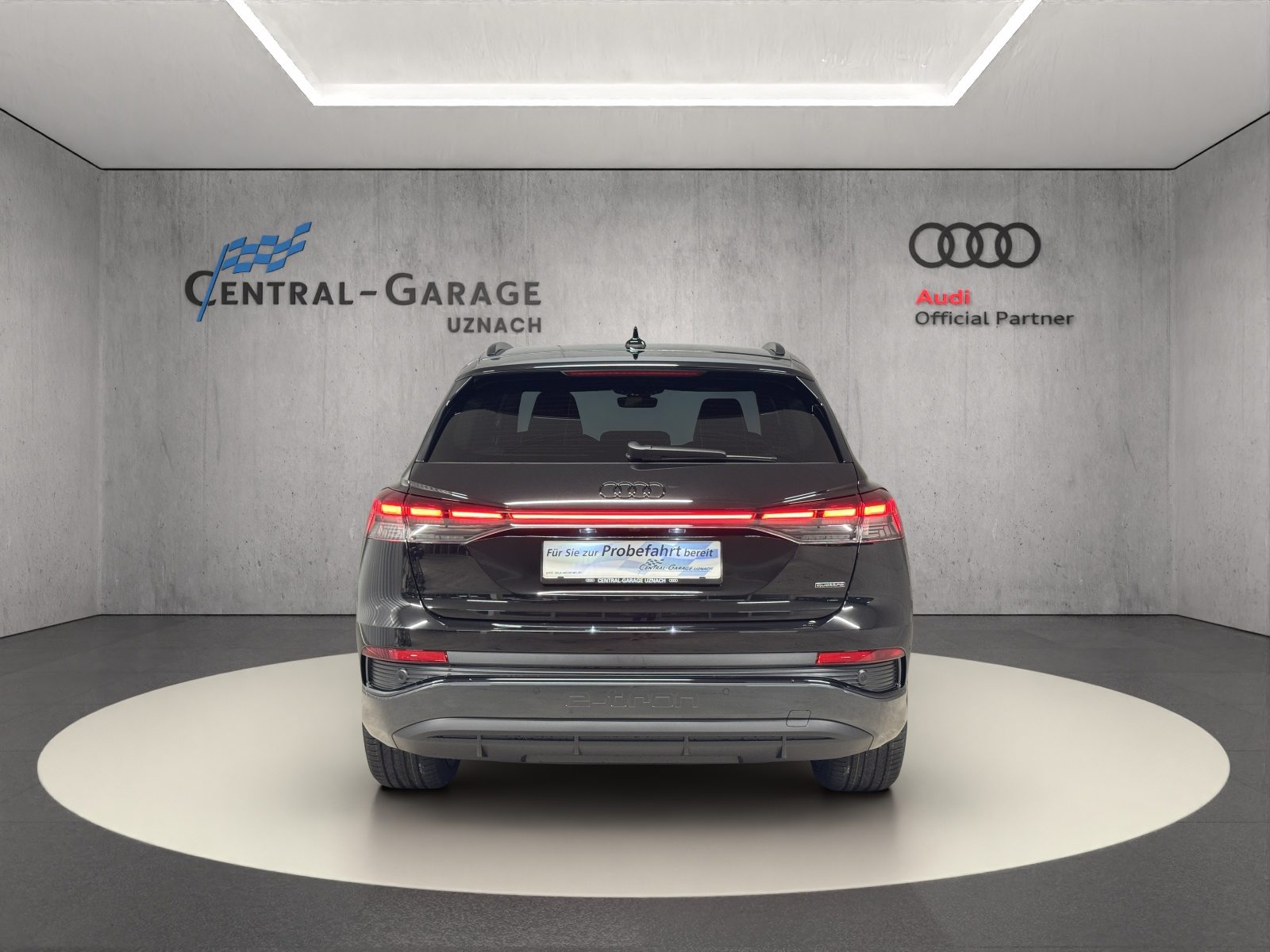 AUDI Q4 45 e-tron quattro Edition Swiss-Ski, Electric, Second hand / Used, Automatic - 5