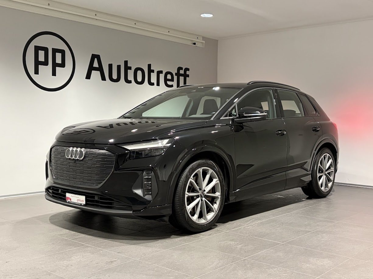 AUDI Q4 50 e-tron quattro, Elektro, Occasion / Gebraucht, Automatik - 2