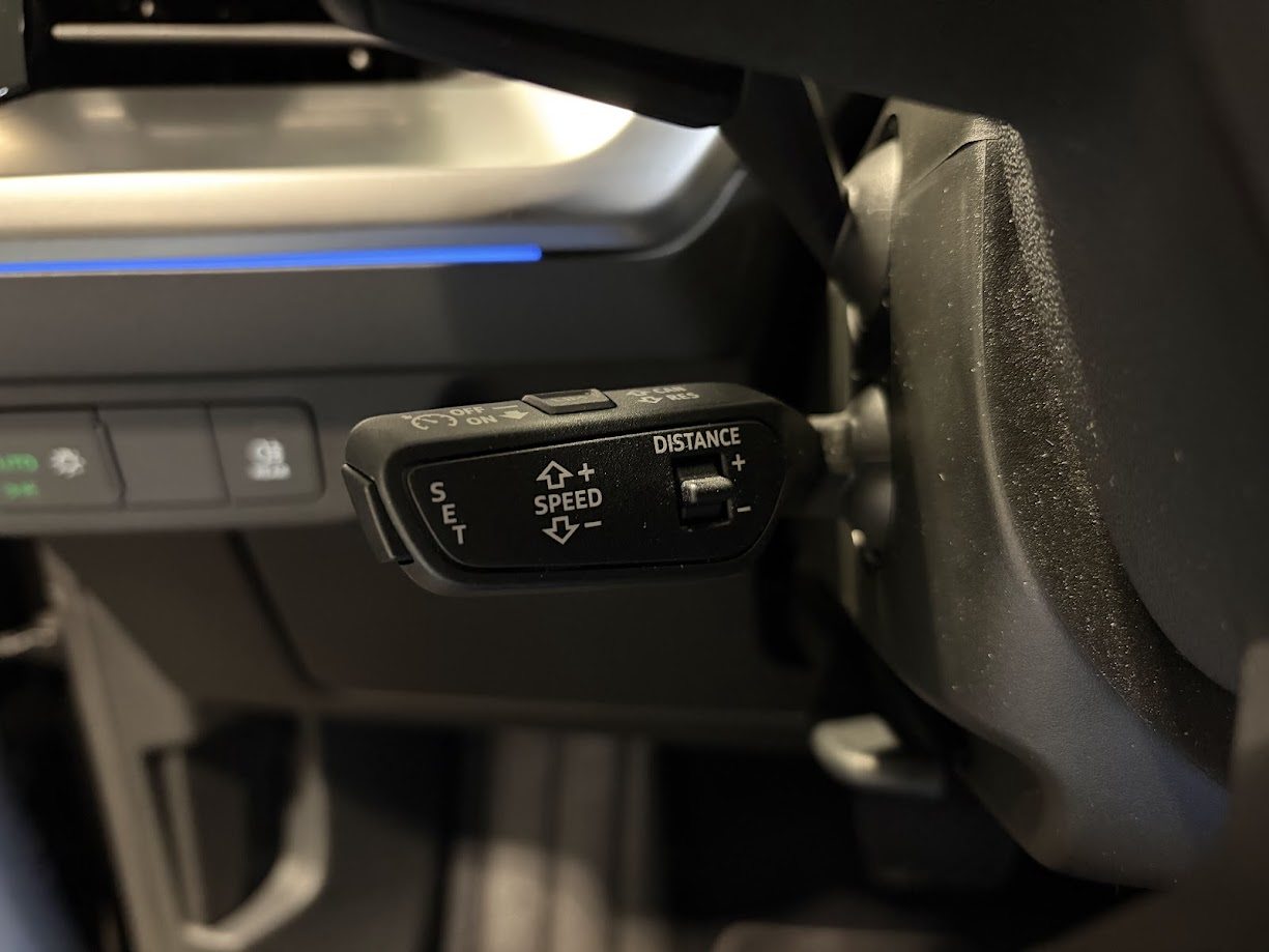 AUDI Q4 50 e-tron quattro, Elektro, Occasion / Gebraucht, Automatik - 7