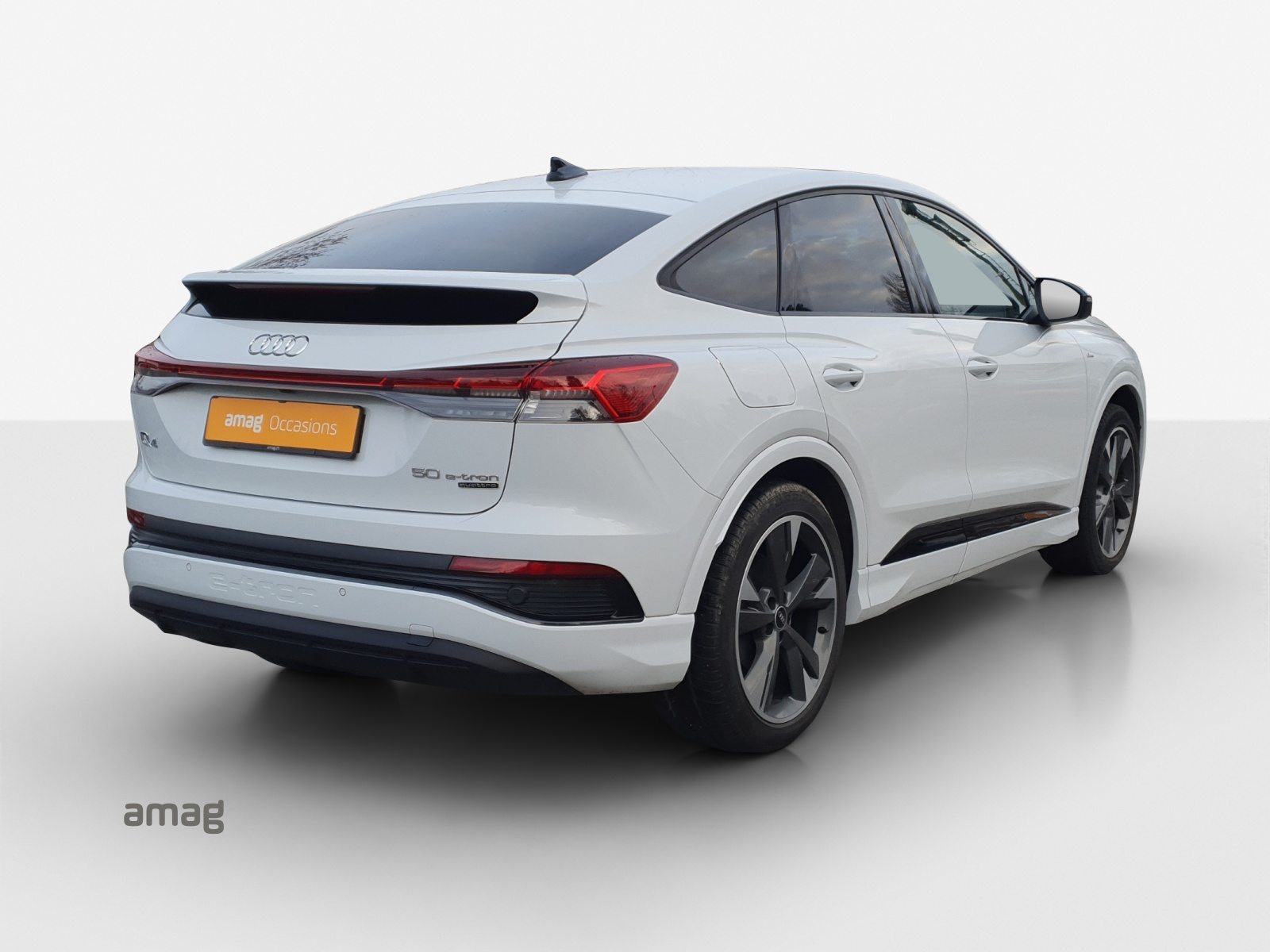 AUDI Q4 SB 50 e-tron quattro, Elektro, Occasion / Gebraucht, Automatik - 6