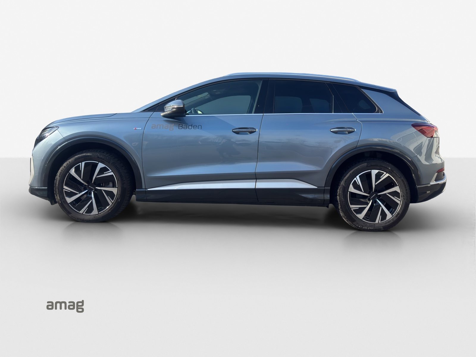 AUDI Q4 50 e-tron quattro, Elektro, Occasion / Gebraucht, Automatik - 2