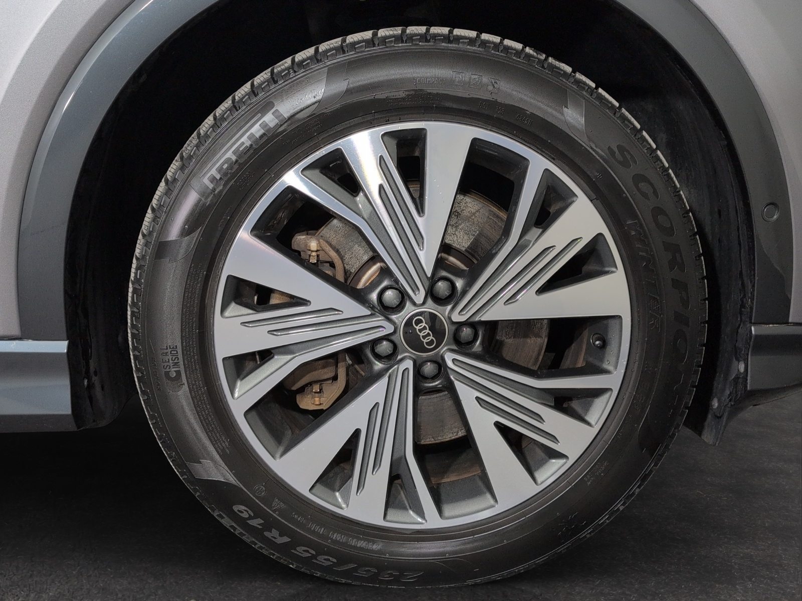 AUDI Q4 45 e-tron quattro, Elektro, Occasion / Gebraucht, Automatik - 5