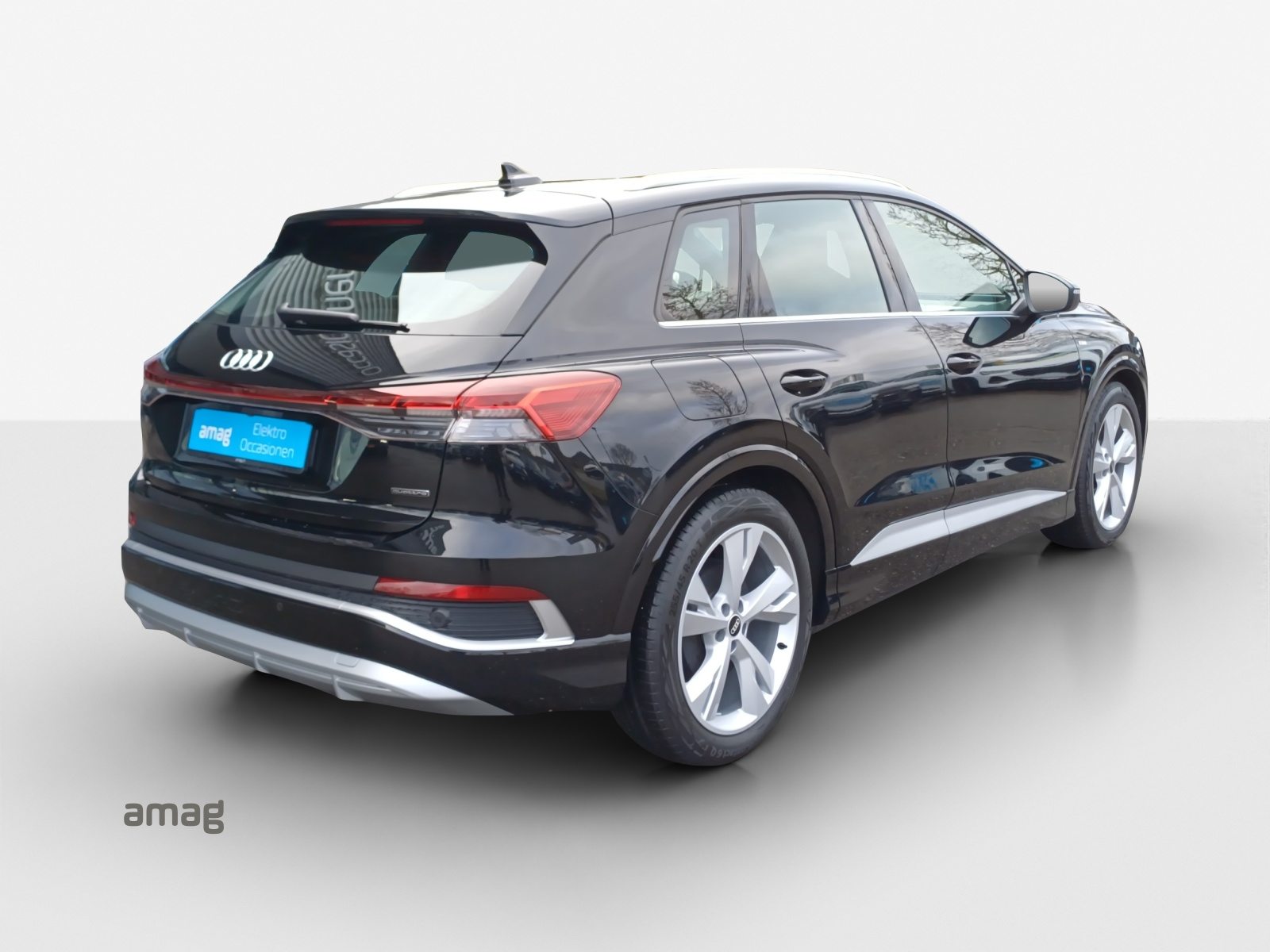 AUDI Q4 50 e-tron quattro, Elektro, Occasion / Gebraucht, Automatik - 6