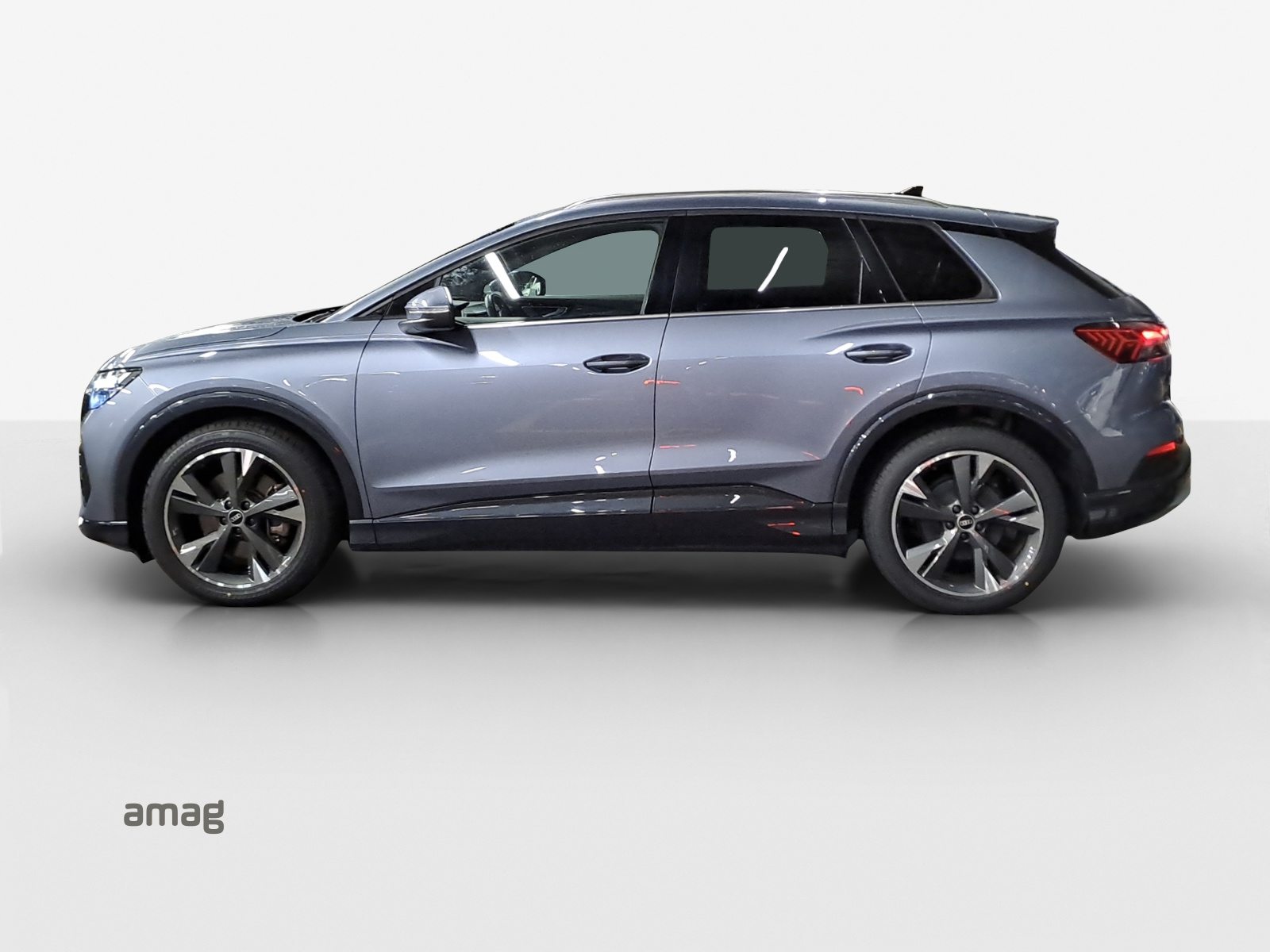 AUDI Q4 50 e-tron quattro, Elektro, Occasion / Gebraucht, Automatik - 3