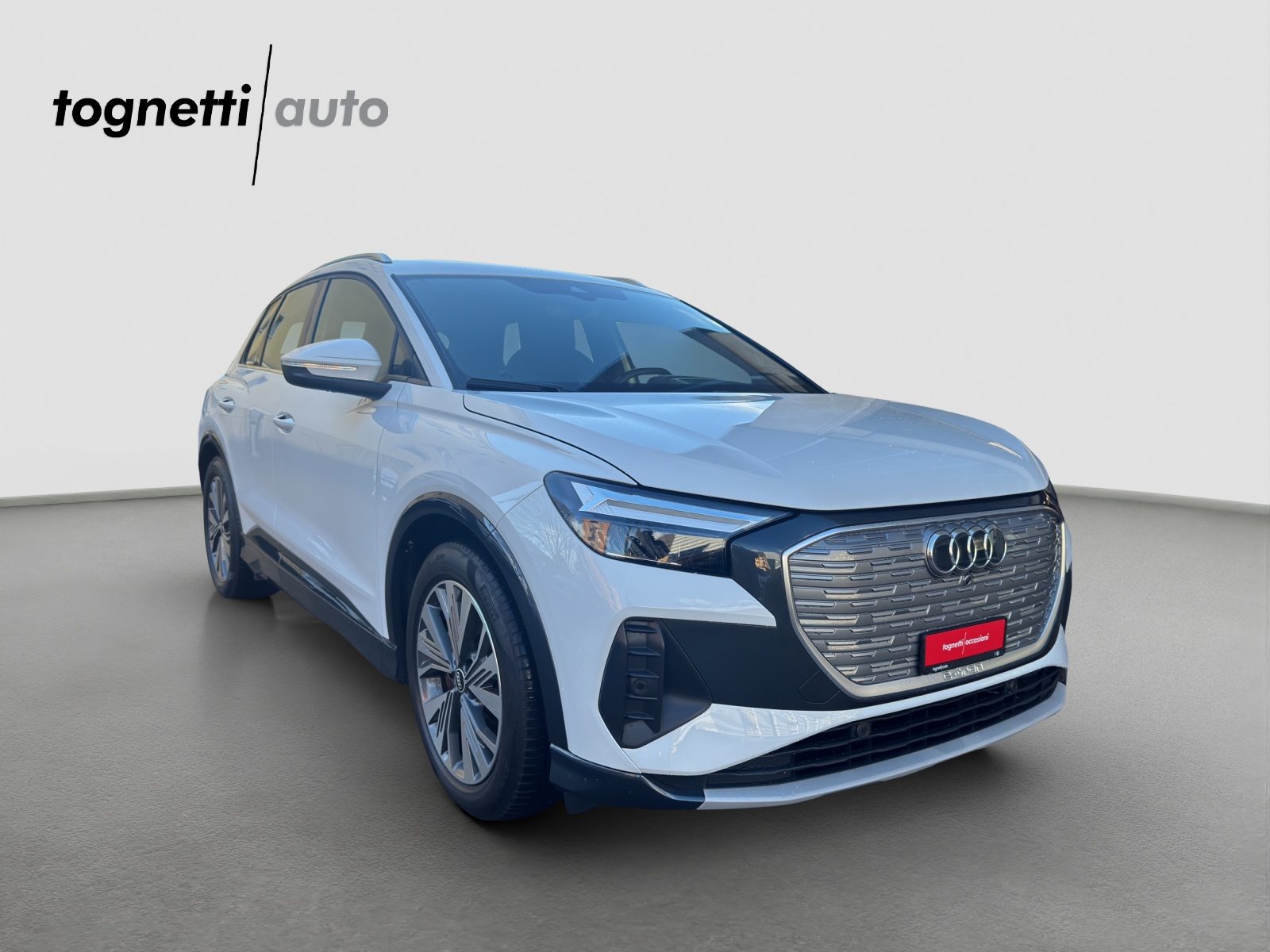 AUDI Q4 50 e-tron quattro, Elektro, Occasion / Gebraucht, Automatik - 2