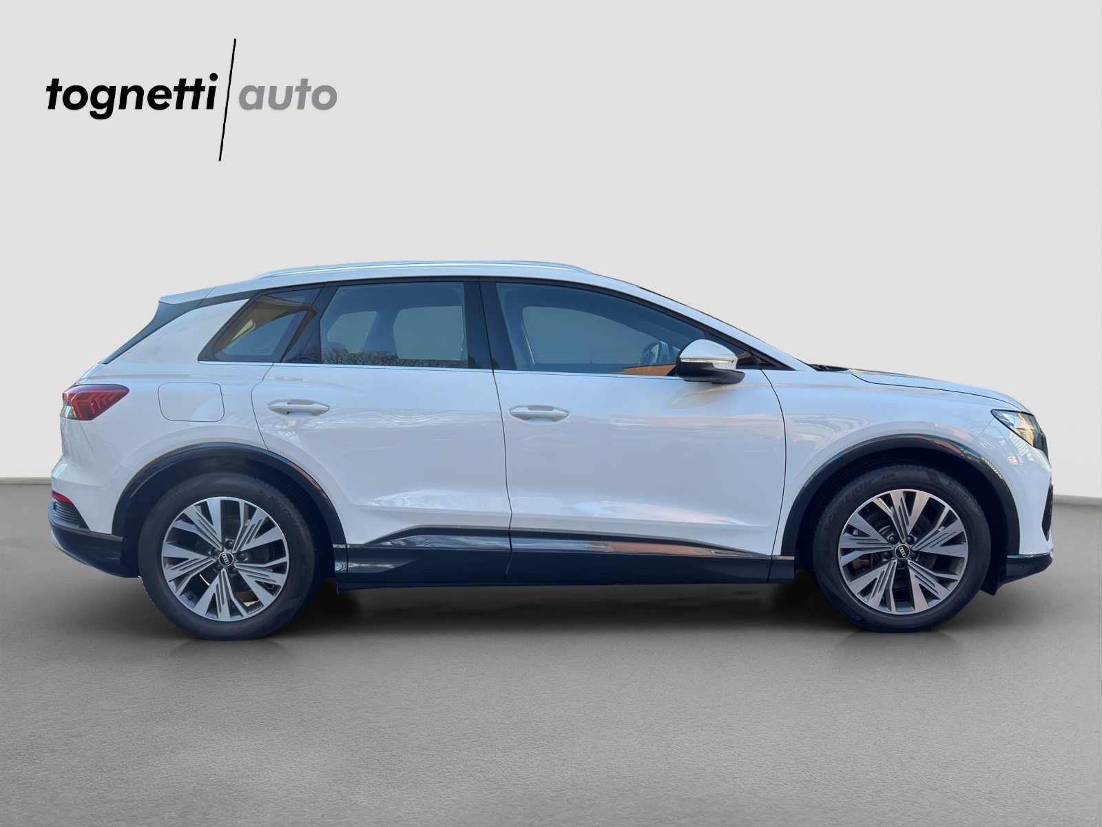 AUDI Q4 50 e-tron quattro, Elektro, Occasion / Gebraucht, Automatik - 3