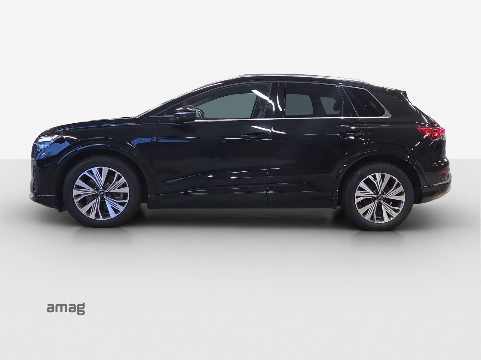 AUDI Q4 50 e-tron quattro, Elettrica, Occasioni / Usate, Automatico - 2