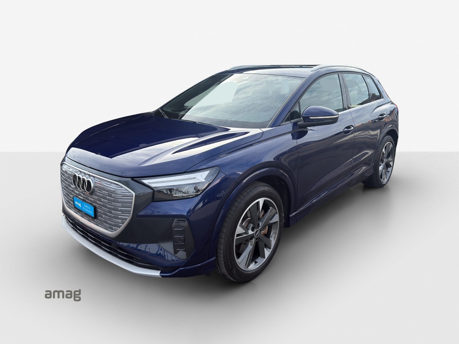 AUDI Q4 40 e-tron